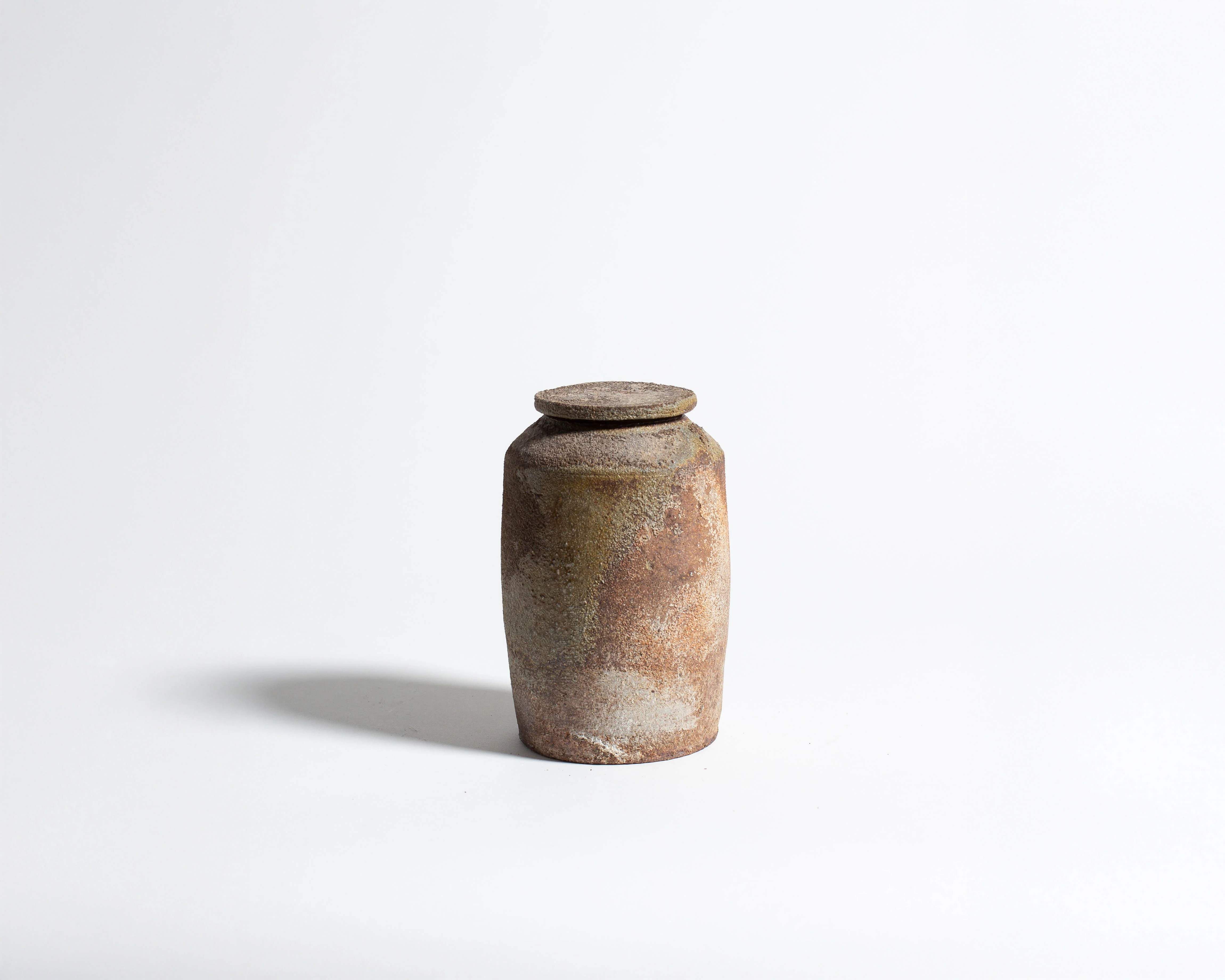 Akiko Hirai Tall Wood Fire Effect Tea Caddy in Beige - Image 3