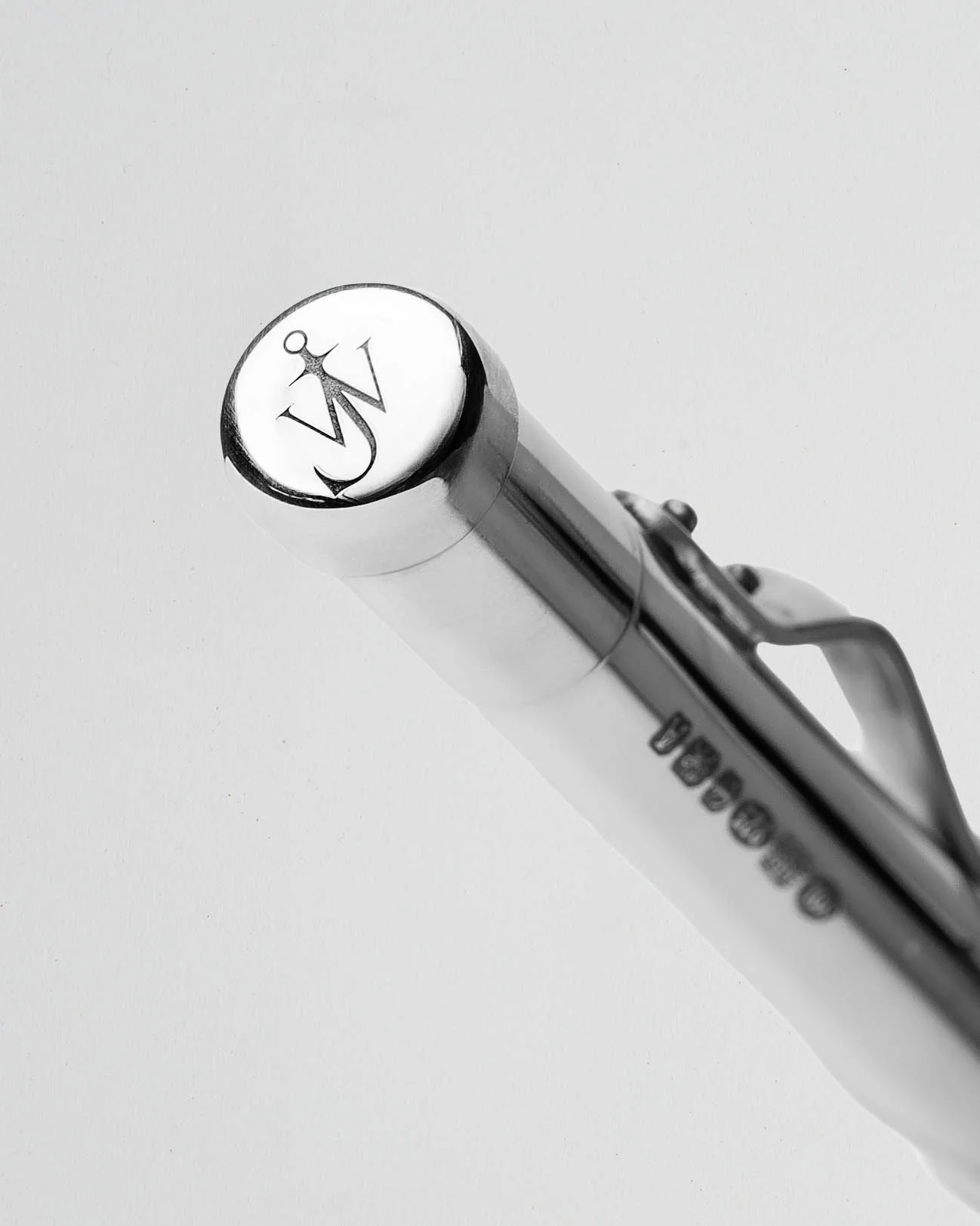BALLPOINT PEN IN STERLING SILVER