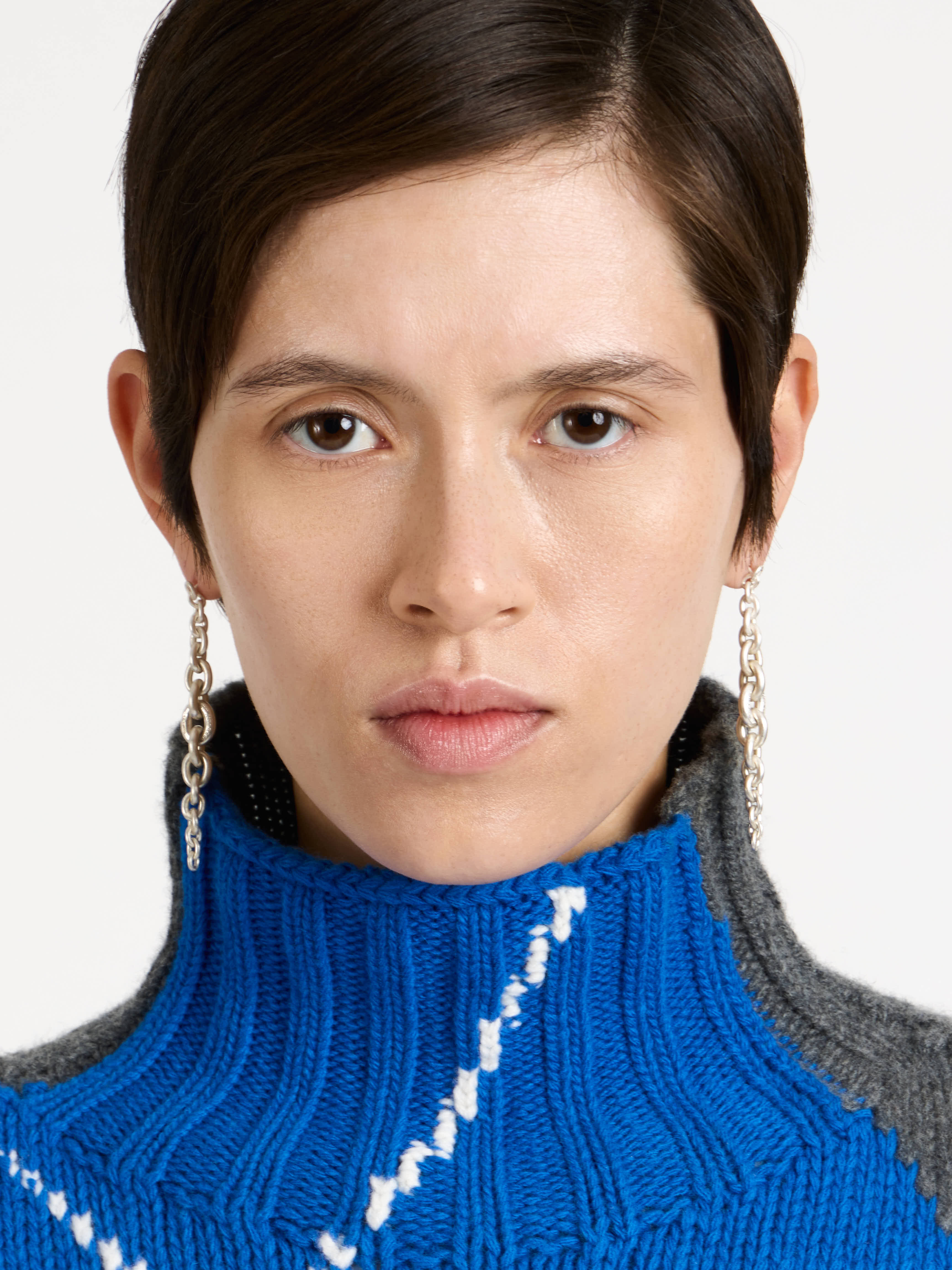 CHAIN-LINK EARRINGS IN 18KT WHITE GOLD - Image 4