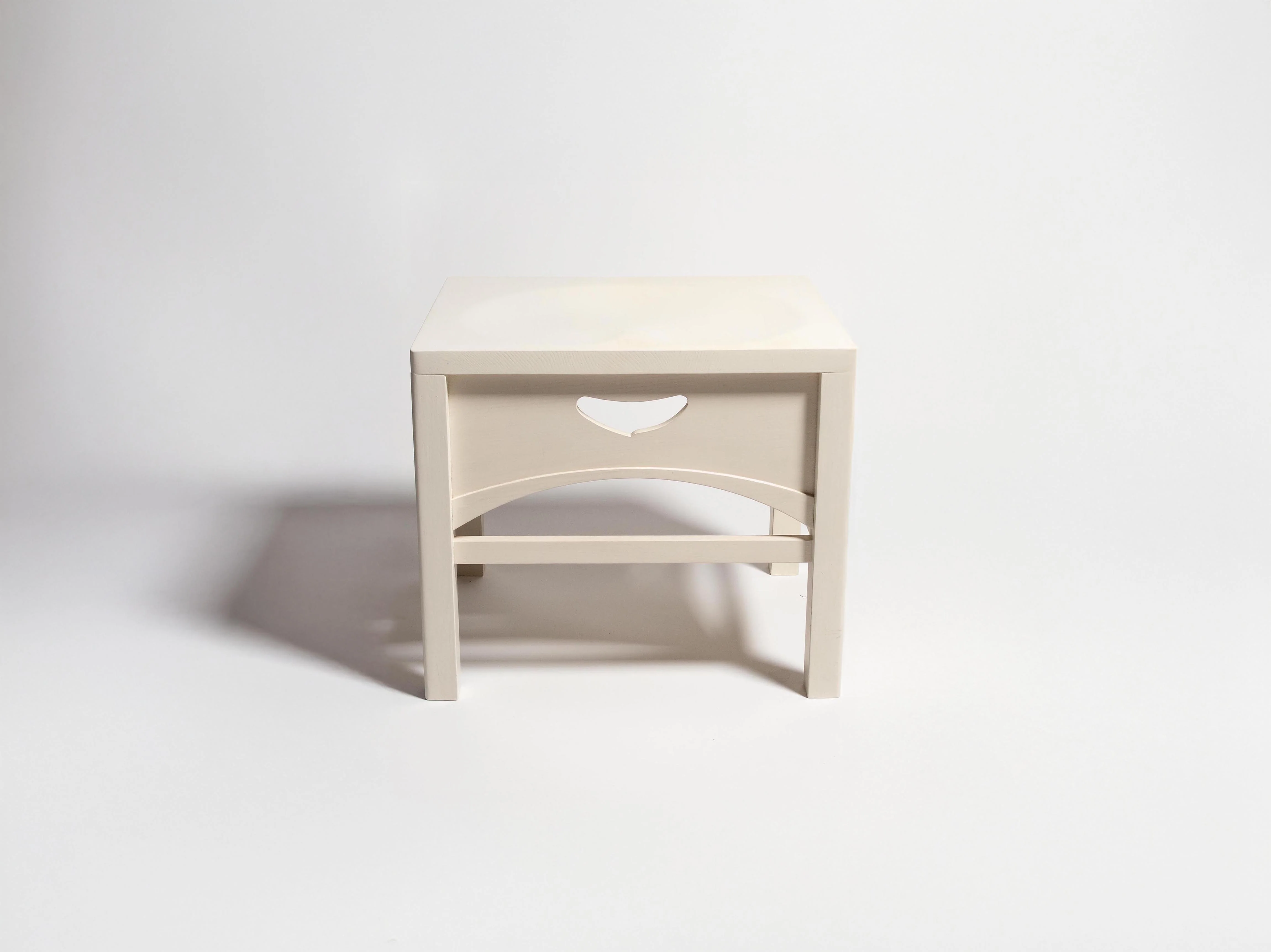 MACKINTOSH STOOL IN WHITE