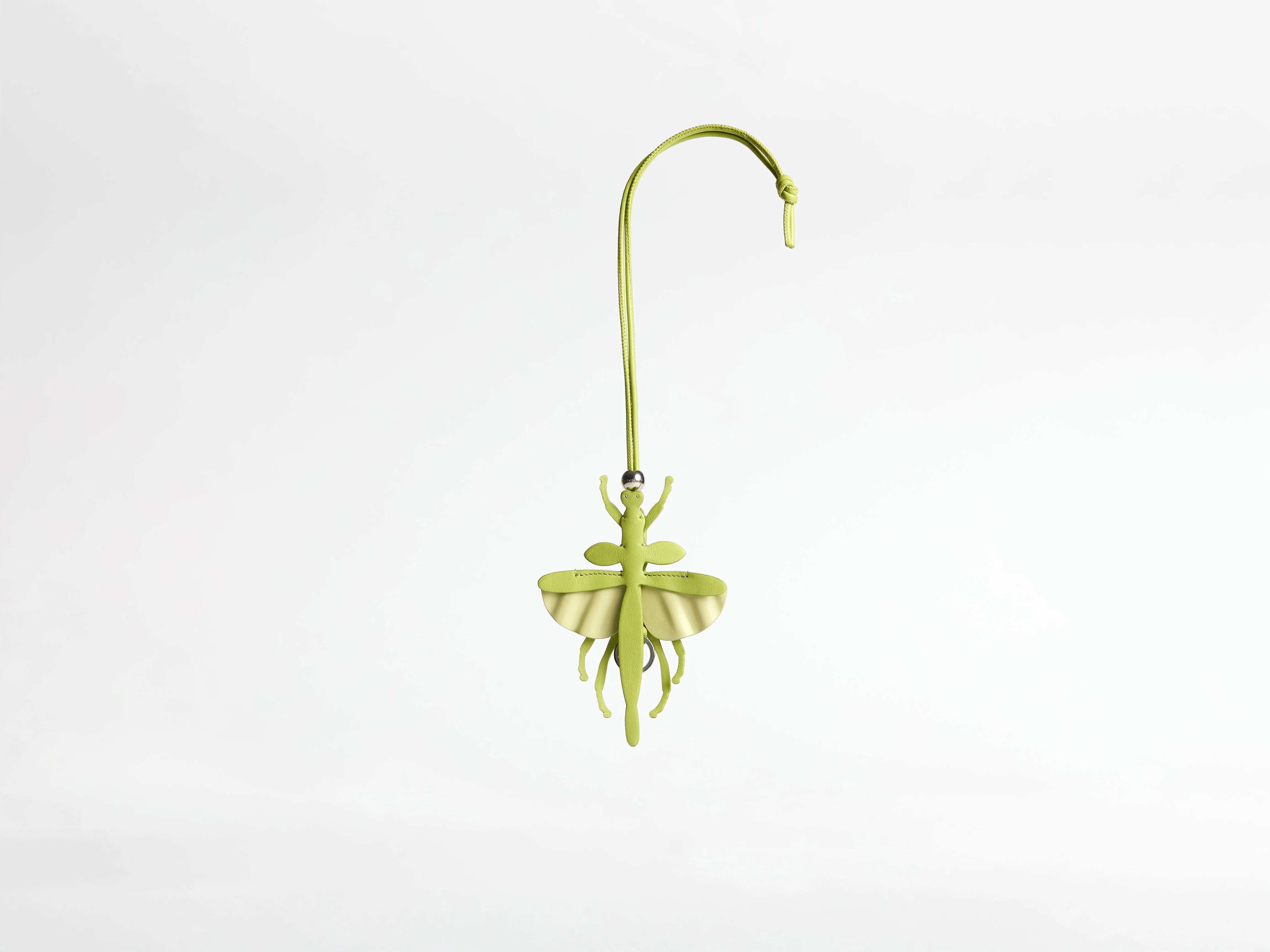CL_PRAYING MANTIS CHARM - GREEN_AC0431LA0355