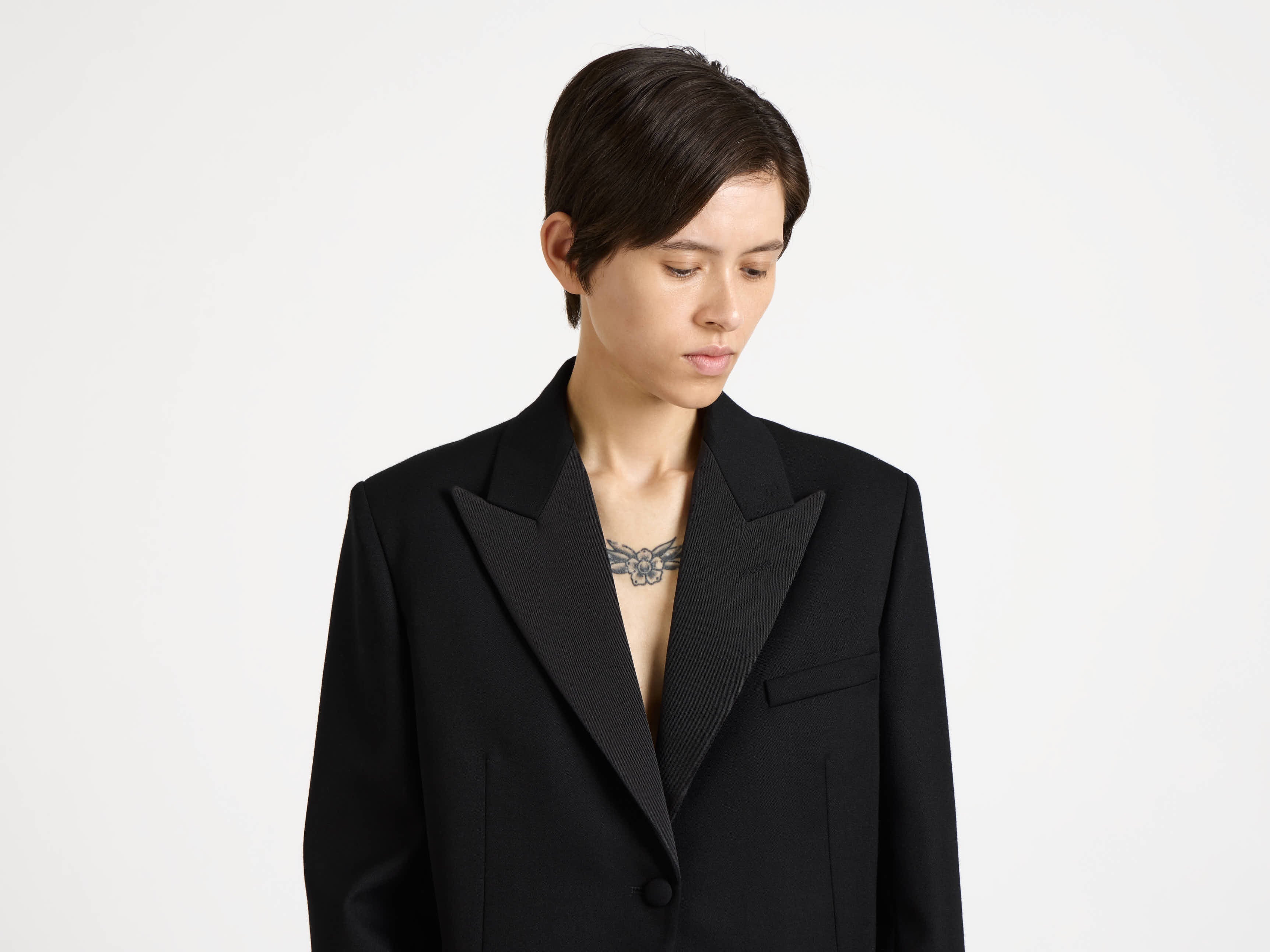 WOMENS FITTED TUXEDO JACKET IN BLACK