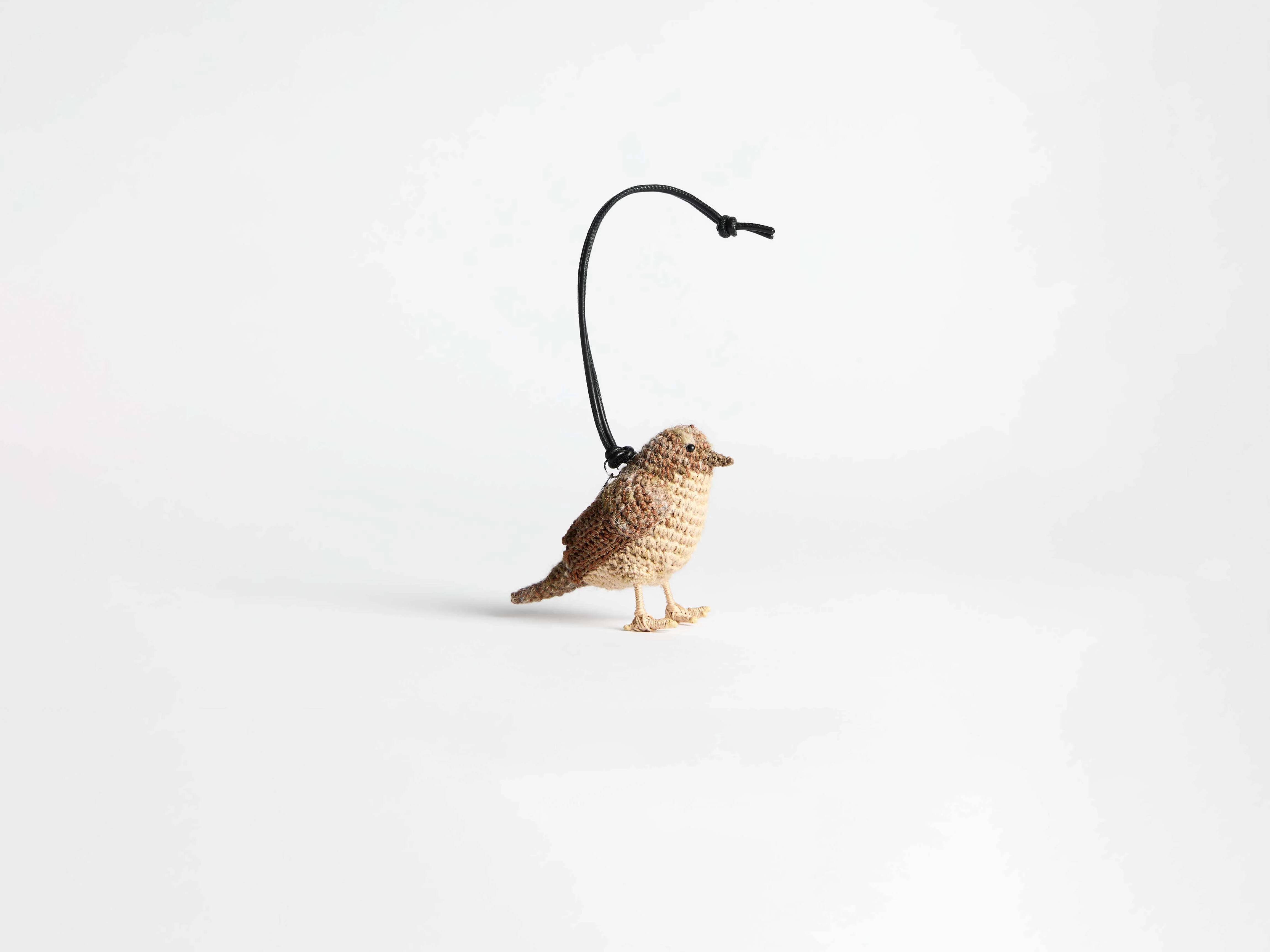 CL_WREN CHARM - BROWN_AC0449FA0496