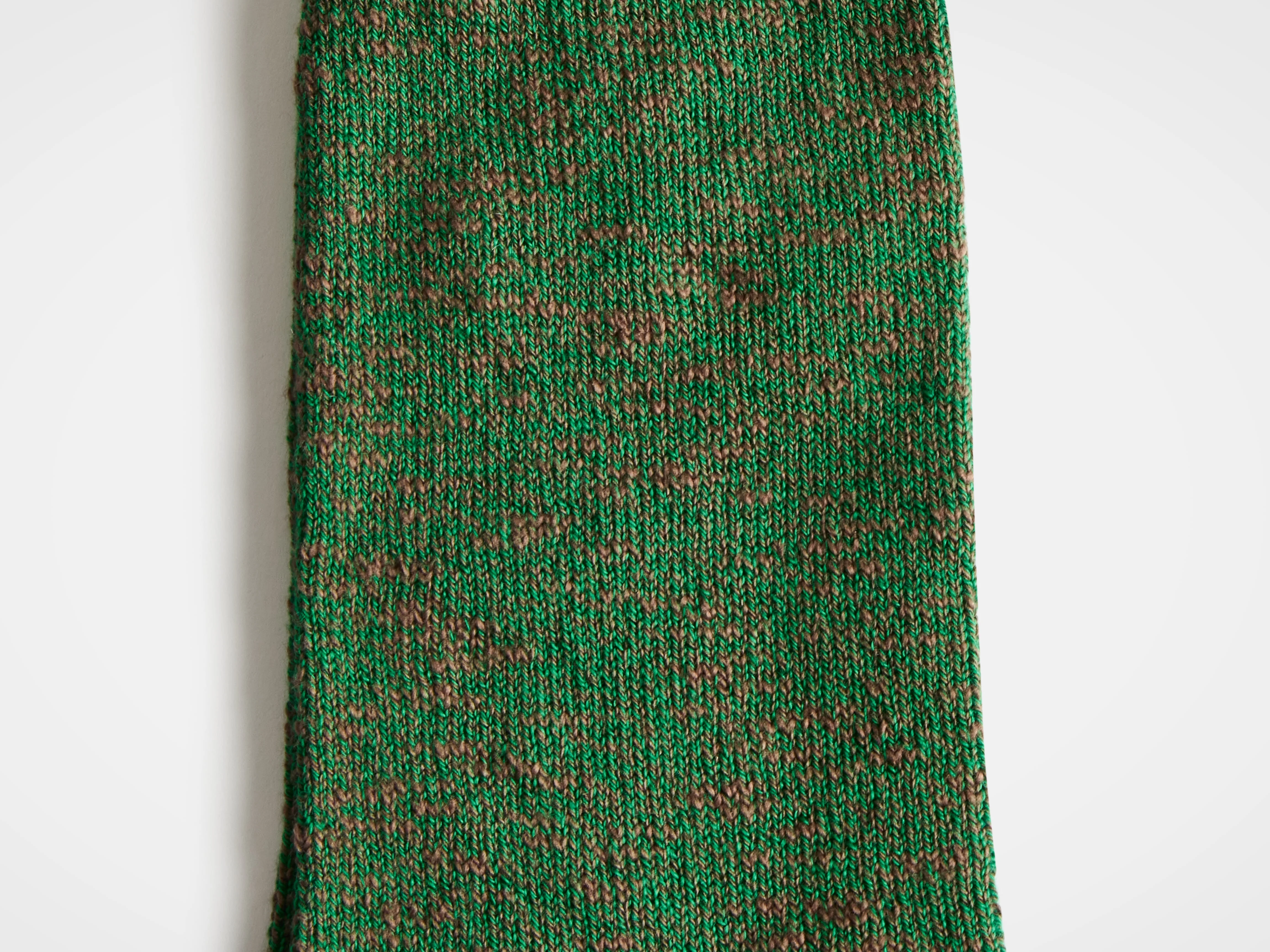 COTTON SLUB SOCK IN BOTTLE GREEN - Image 2
