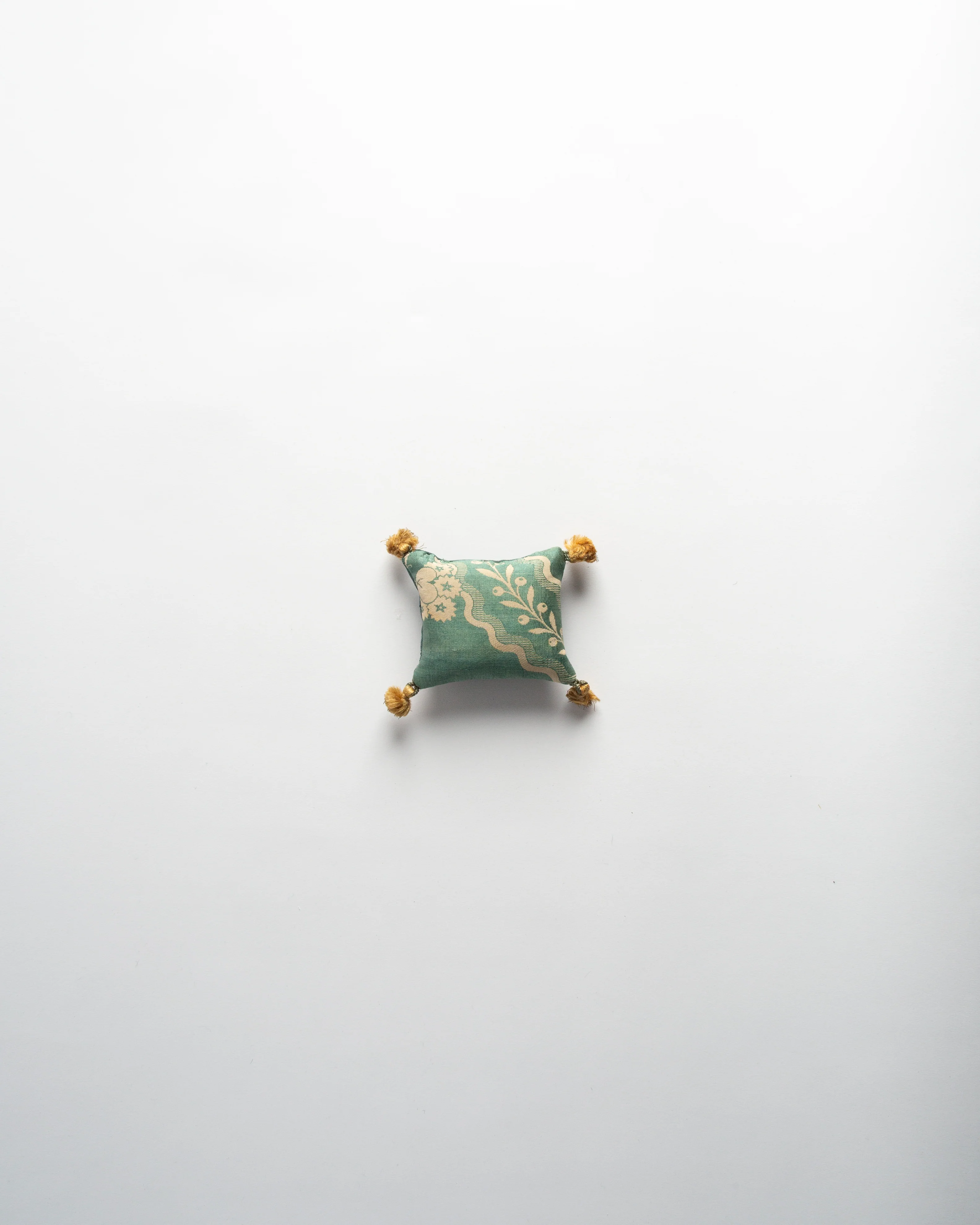 DYEWORKS CUSHIONS - Image 2