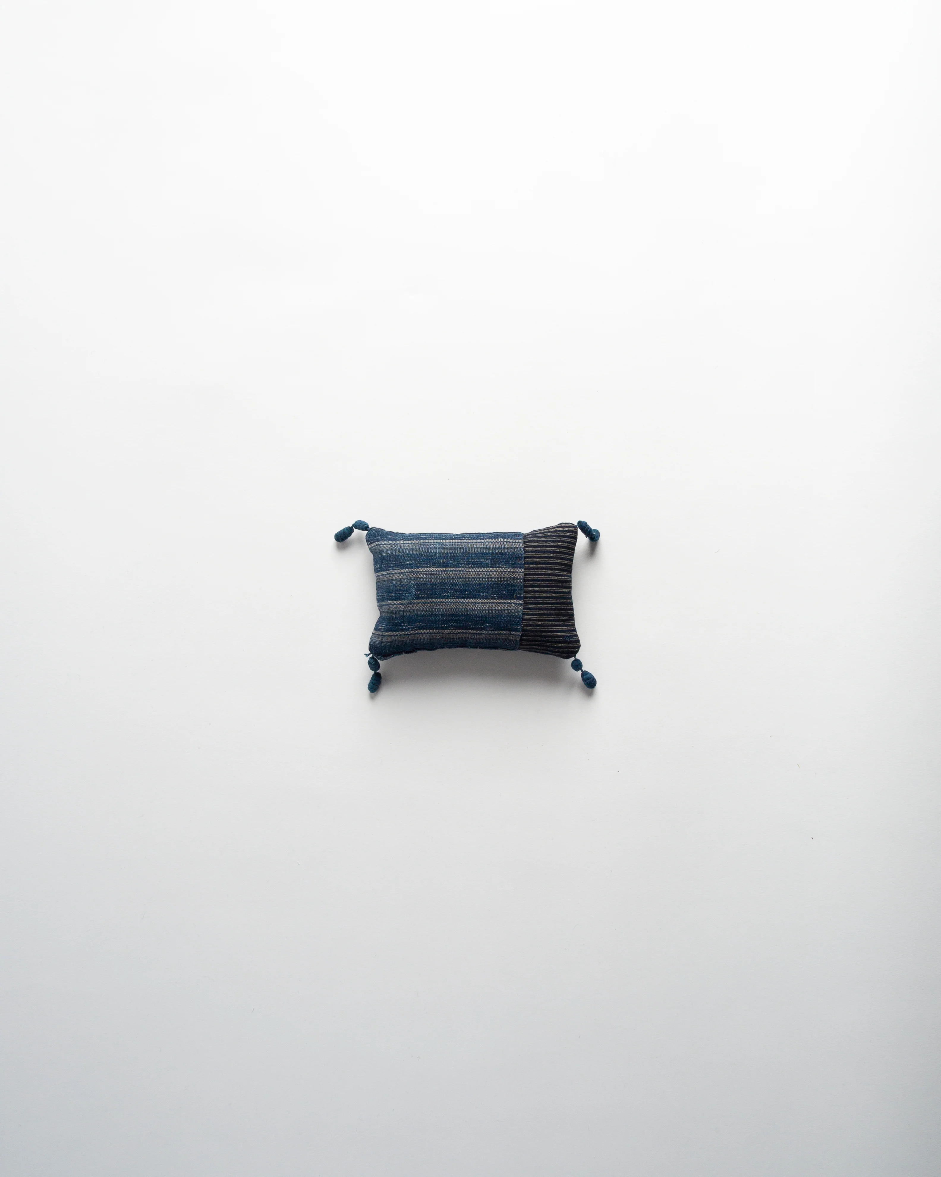 DYEWORKS CUSHIONS - Image 4