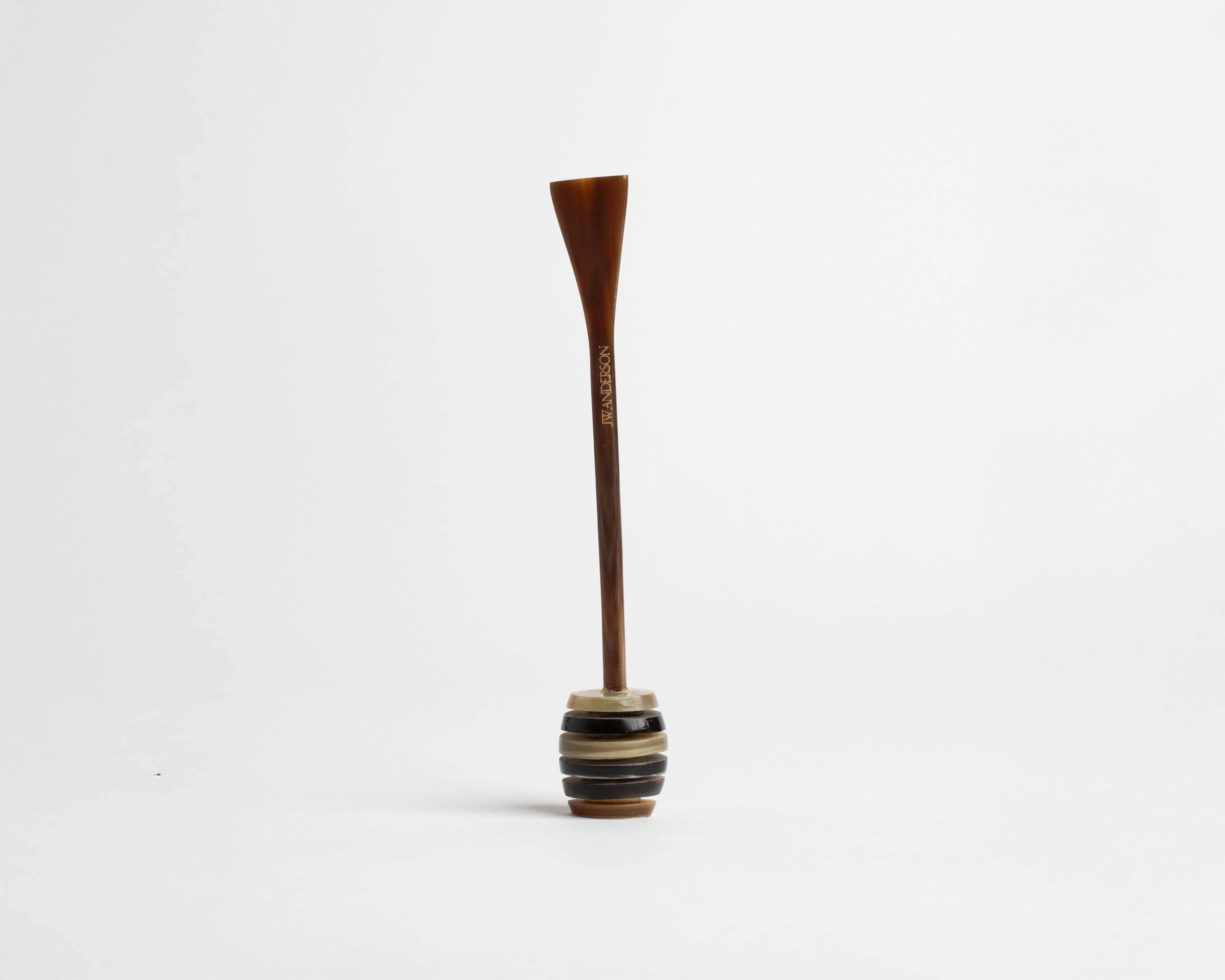 HONEY DIPPER IN NATURAL HAND CARVED HORN