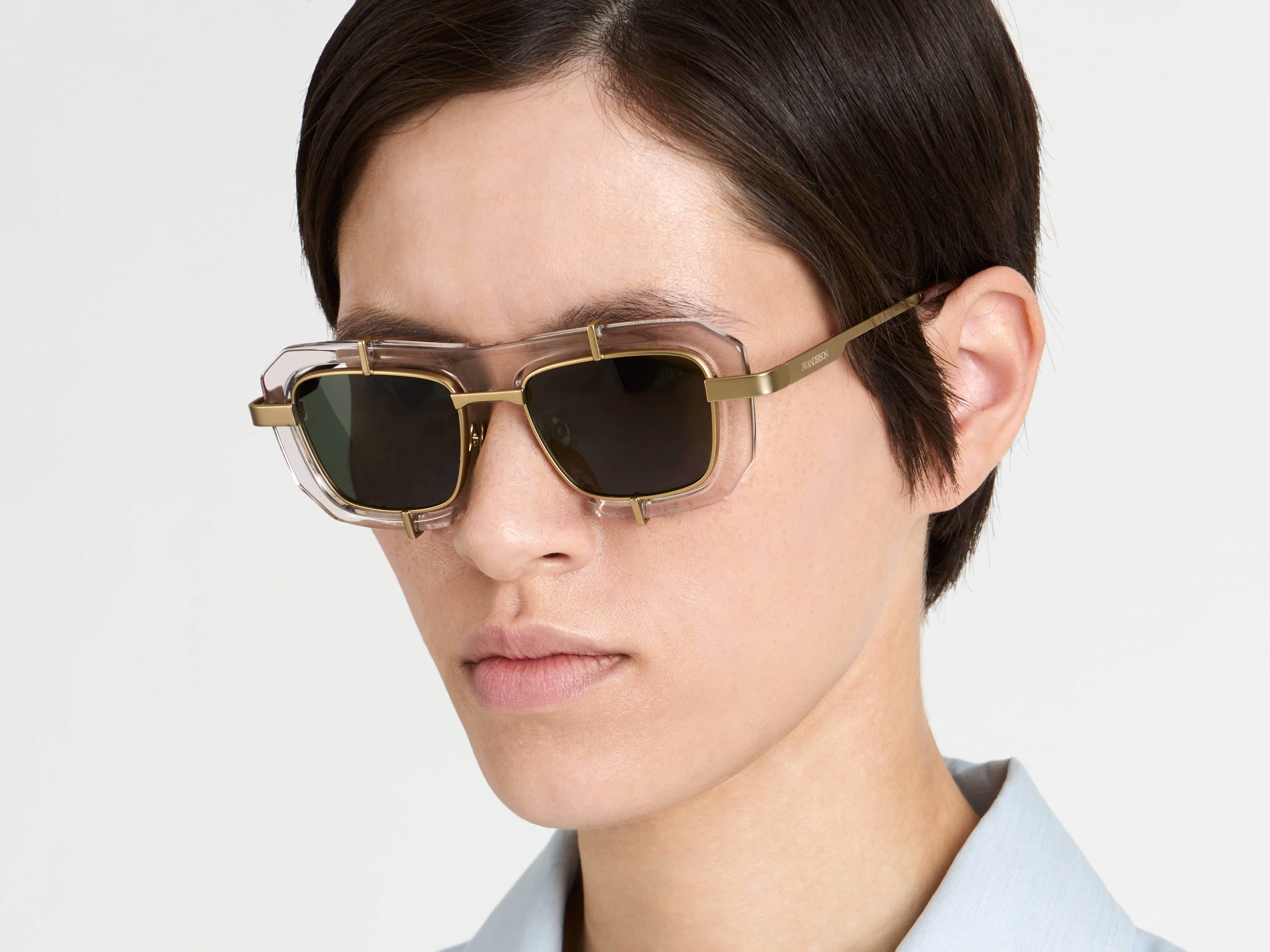 JWA03 GEOMETRIC SUNGLASSES IN CLEAR - Image 2
