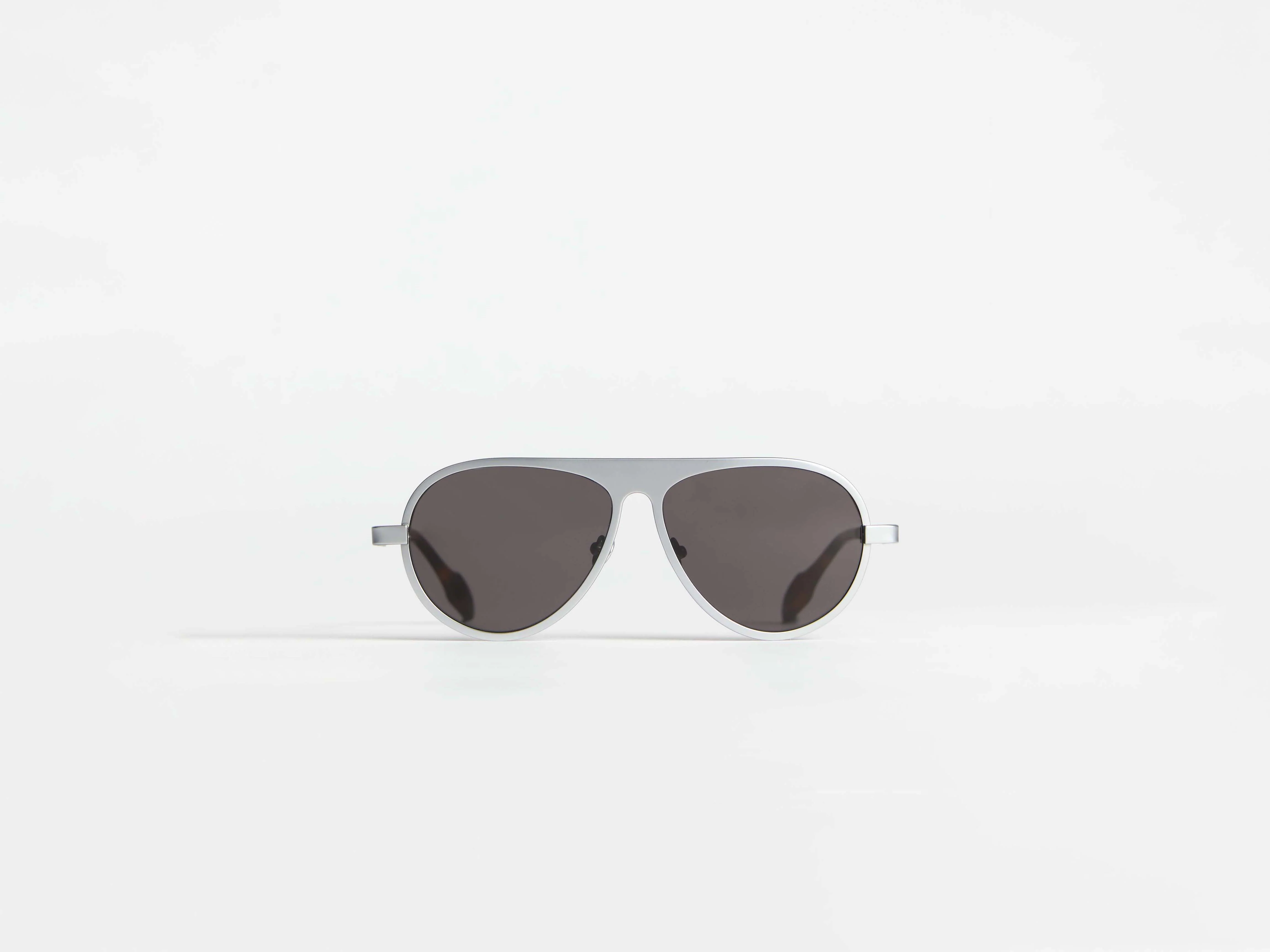 JWA05 AVIATOR SUNGLASSES IN SILVER - Image 4