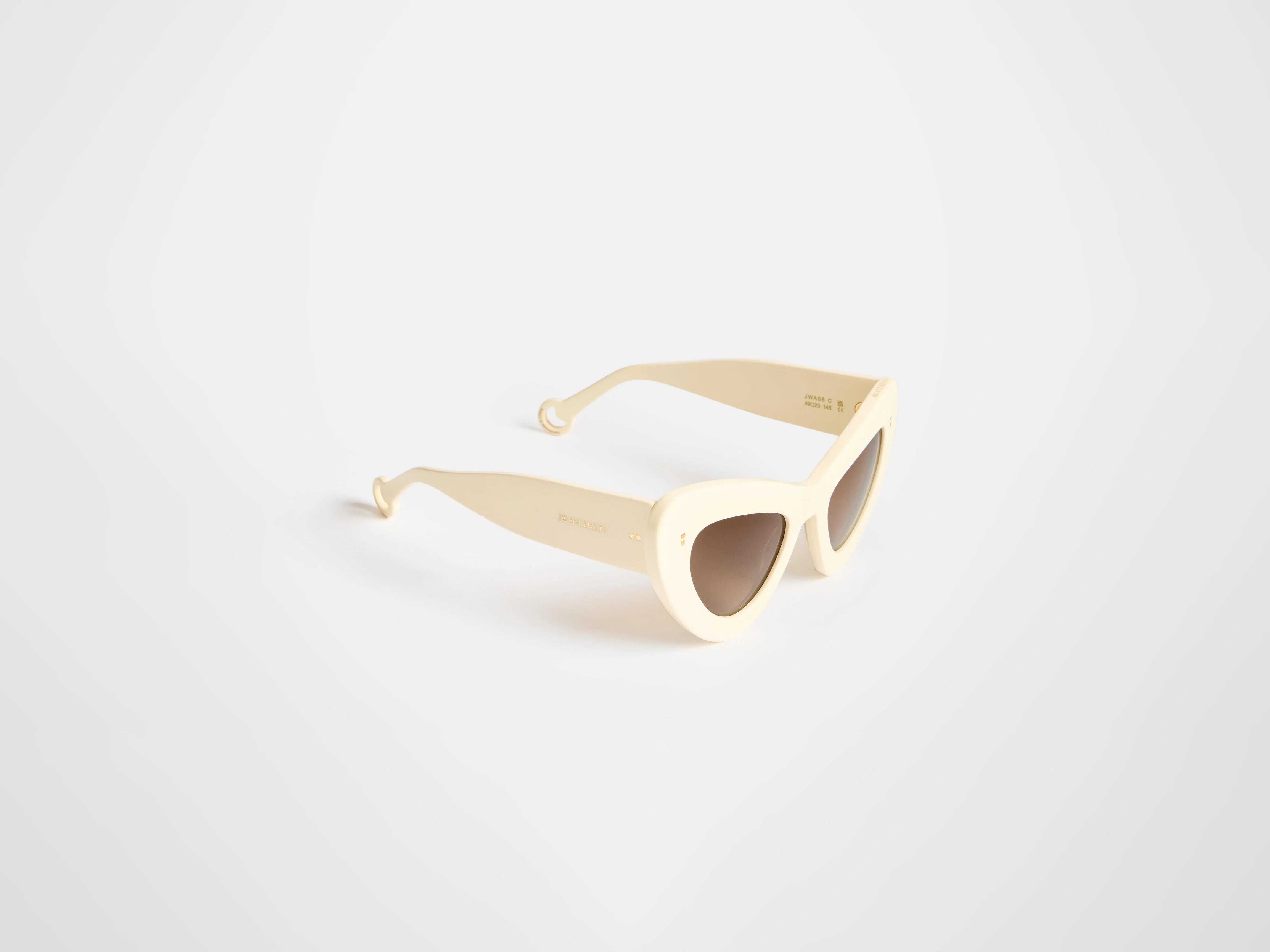 JWA06 BUTTERFLY SUNGLASSES IN OFF-WHITE - Image 3