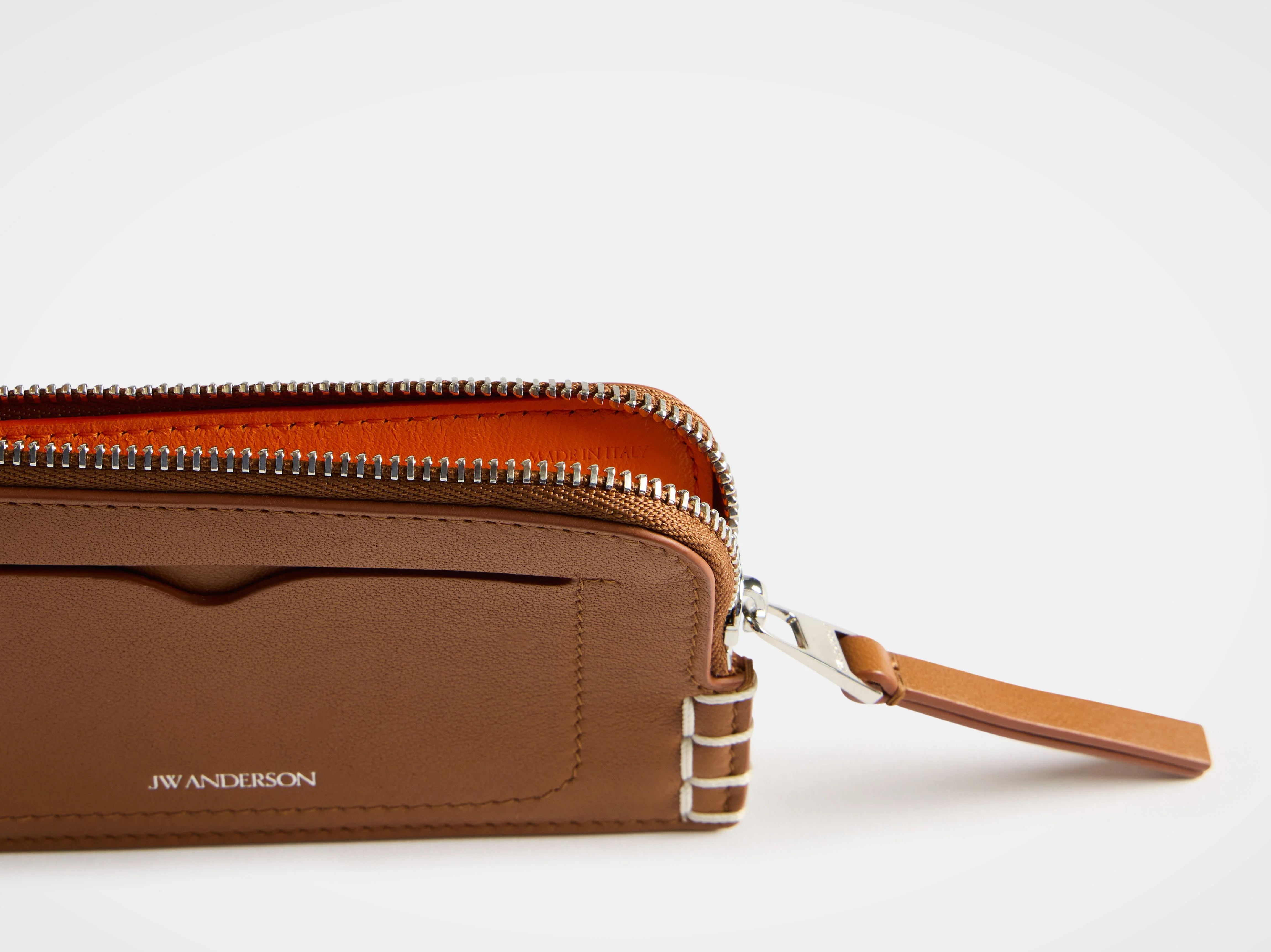 LEATHER LOAFER ZIP WALLET IN TAN - Image 3