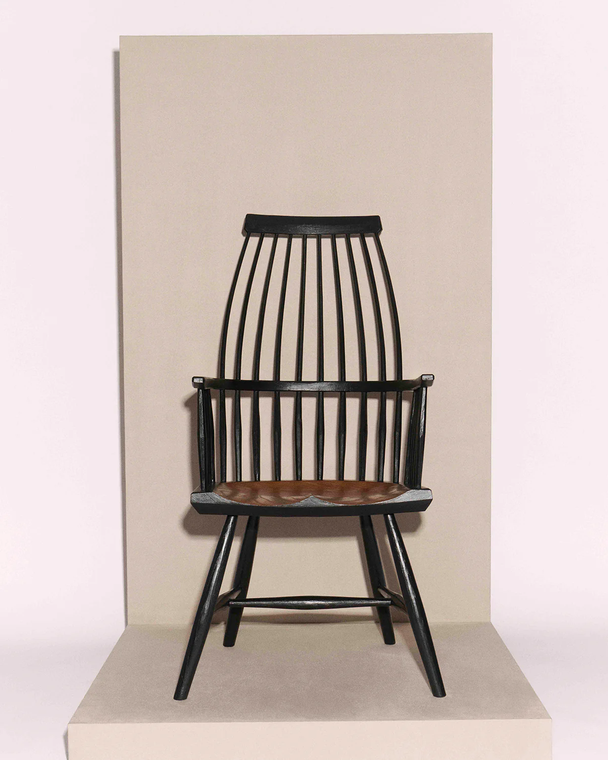 LOBSTER POT ARMCHAIR IN BLACK - Image 6