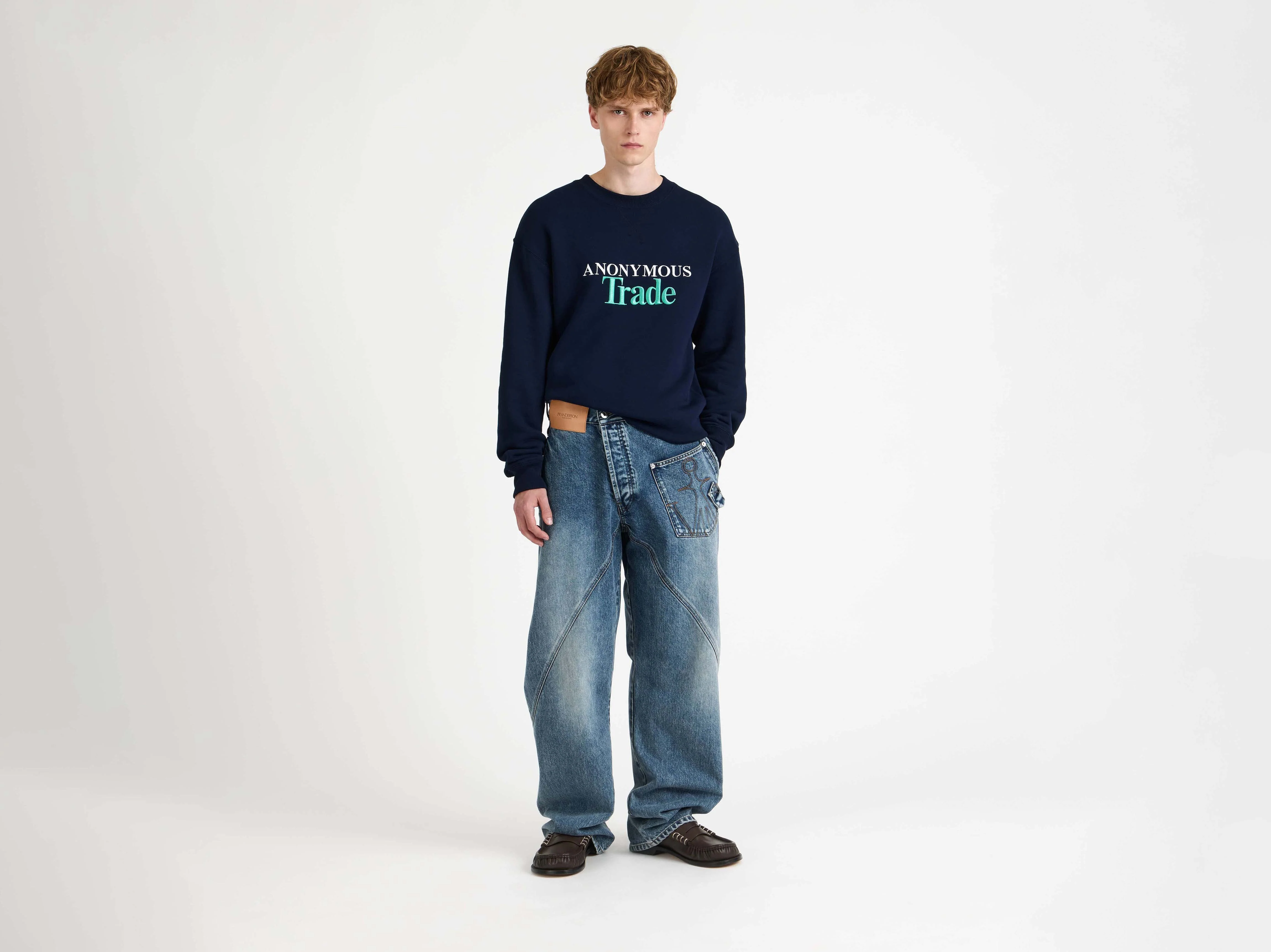 MENS 'ANONYMOUS TRADE' SWEATSHIRT IN NAVY - Image 4
