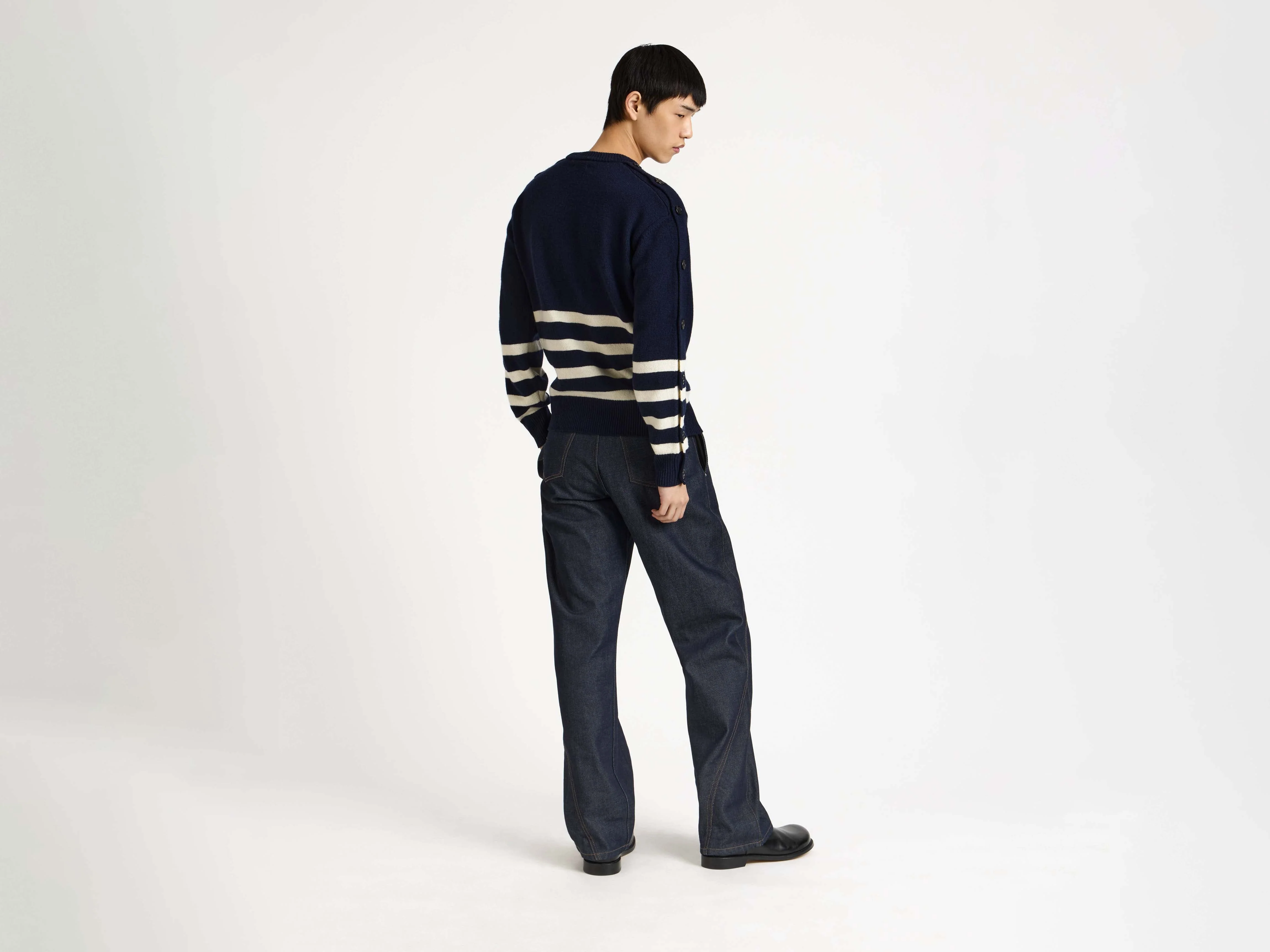 MENS BUTTONED SLEEVE BRETON JUMPER IN NAVY - Image 3