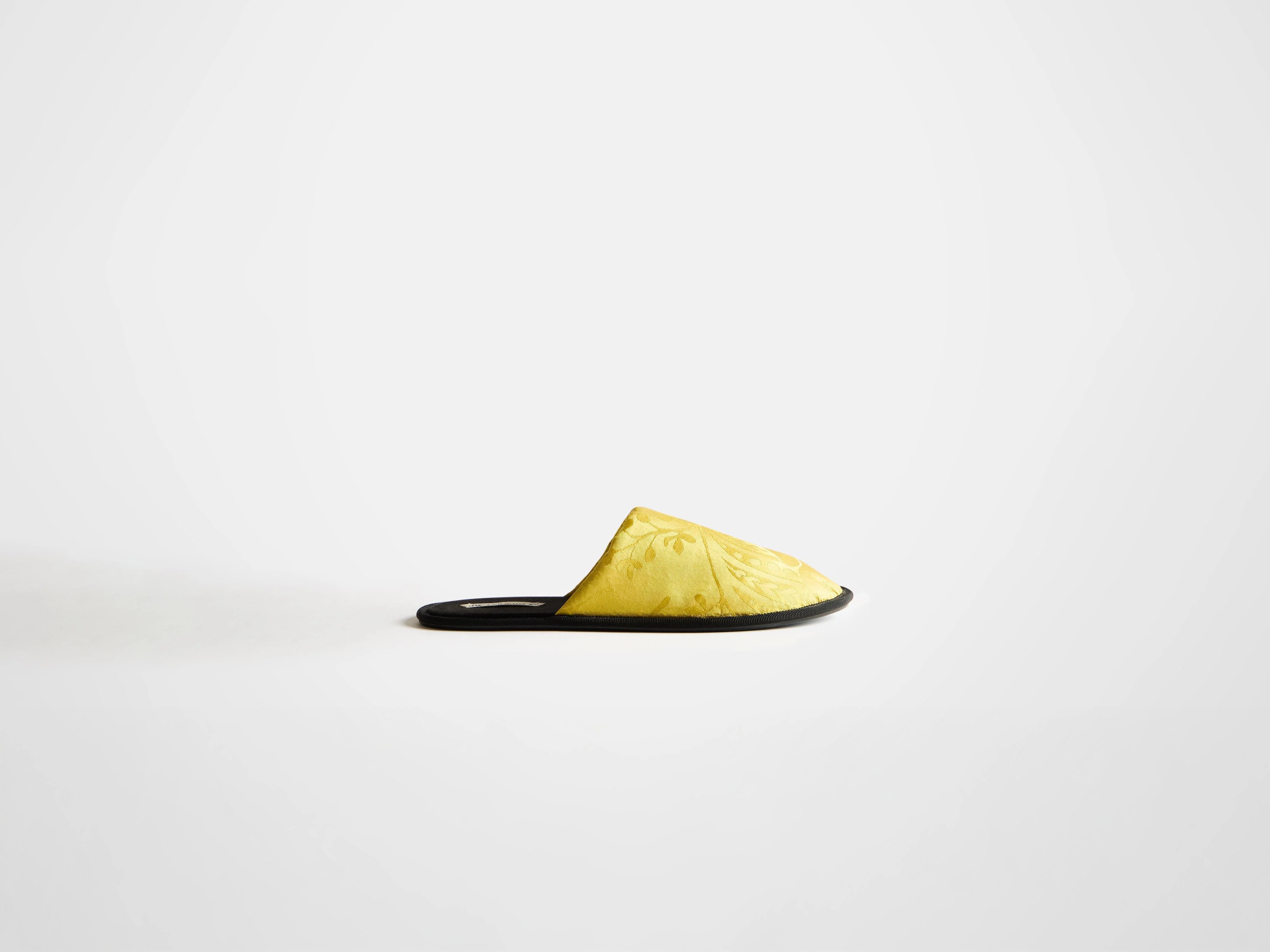 MENS CLOSE TOE SLIDES IN CITRINE - Image 6