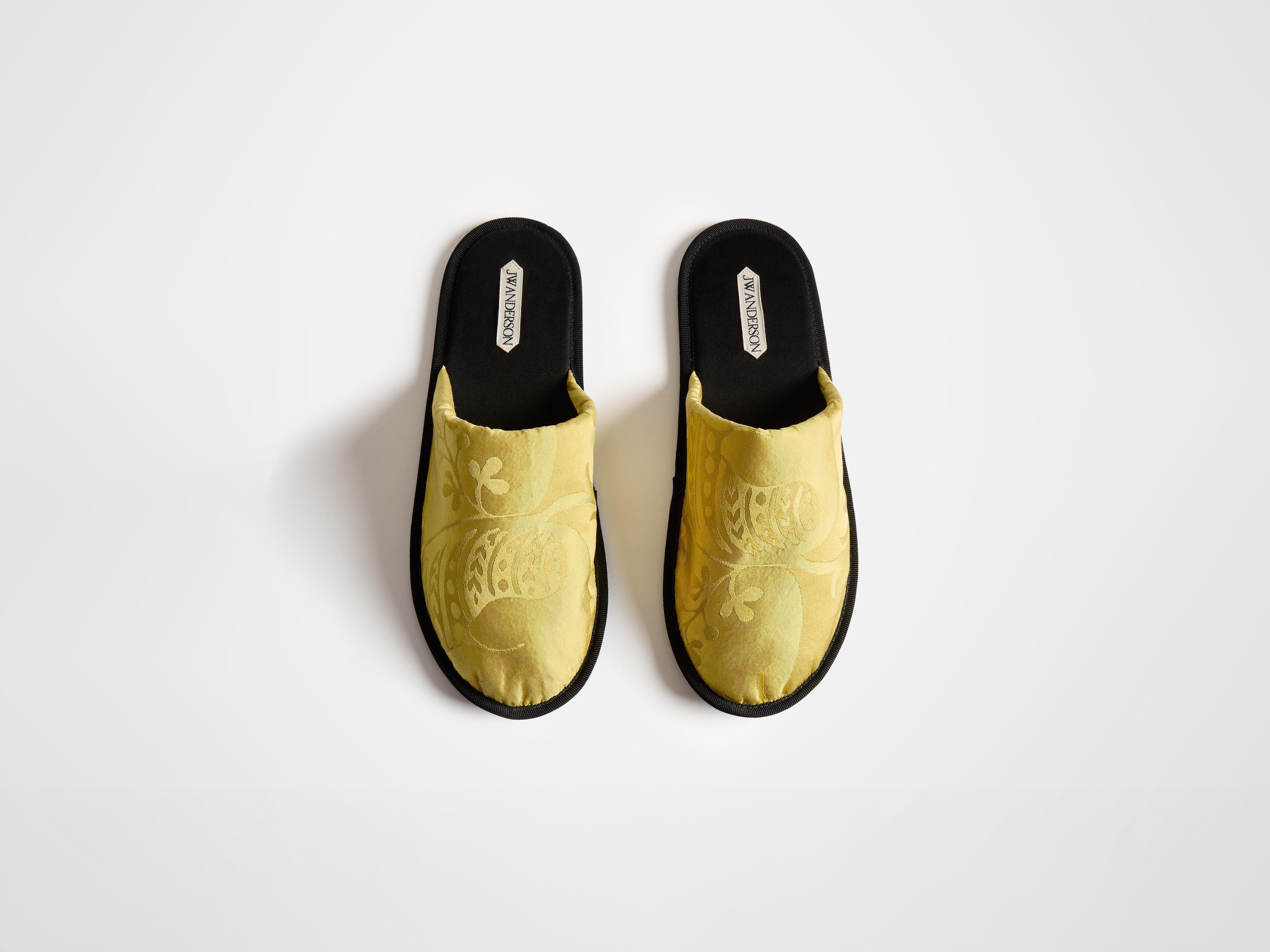 MENS CLOSE TOE SLIDES IN CITRINE - Image 7