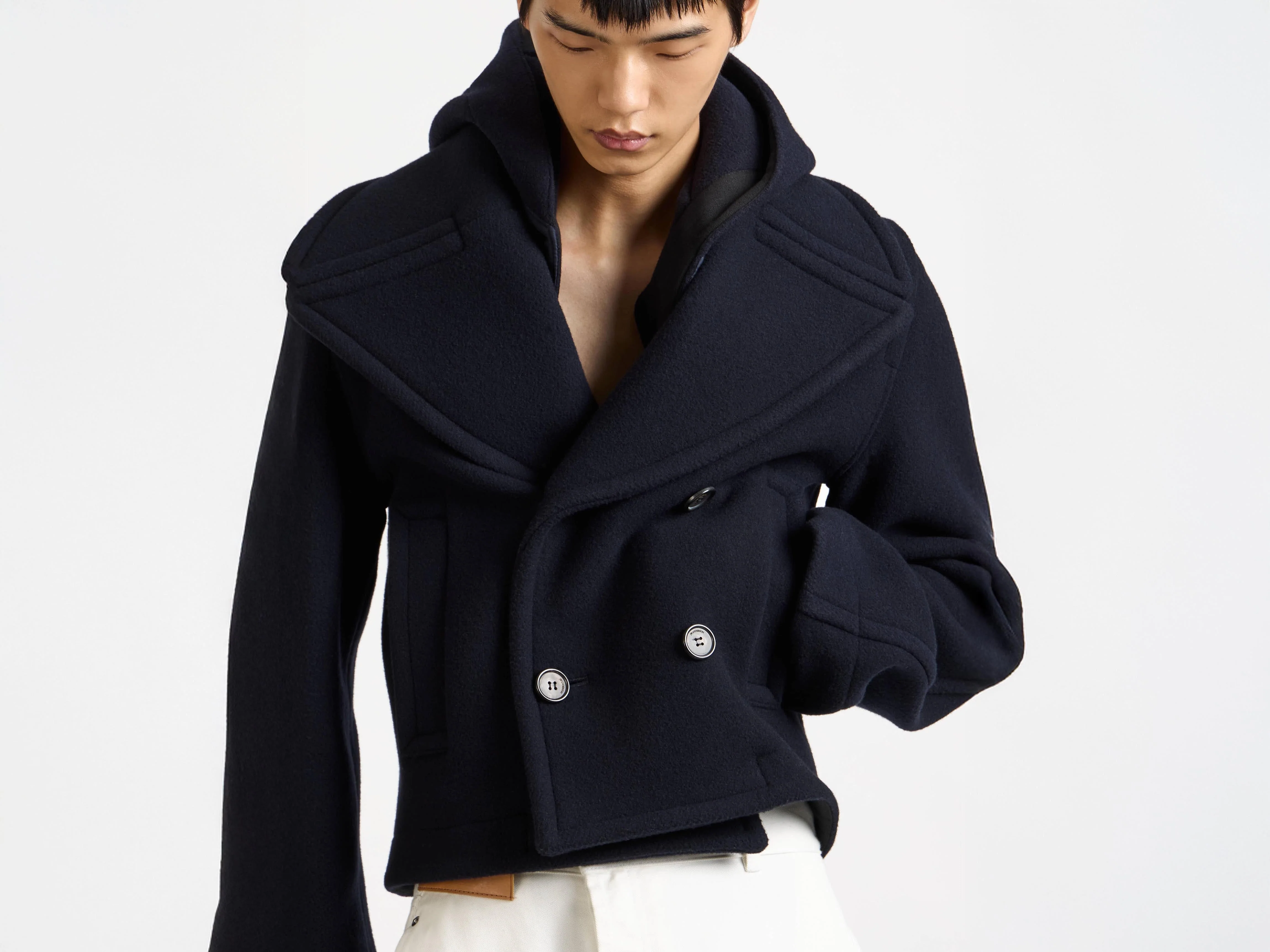 MENS CROPPED HOODED COAT IN NAVY - Image 3