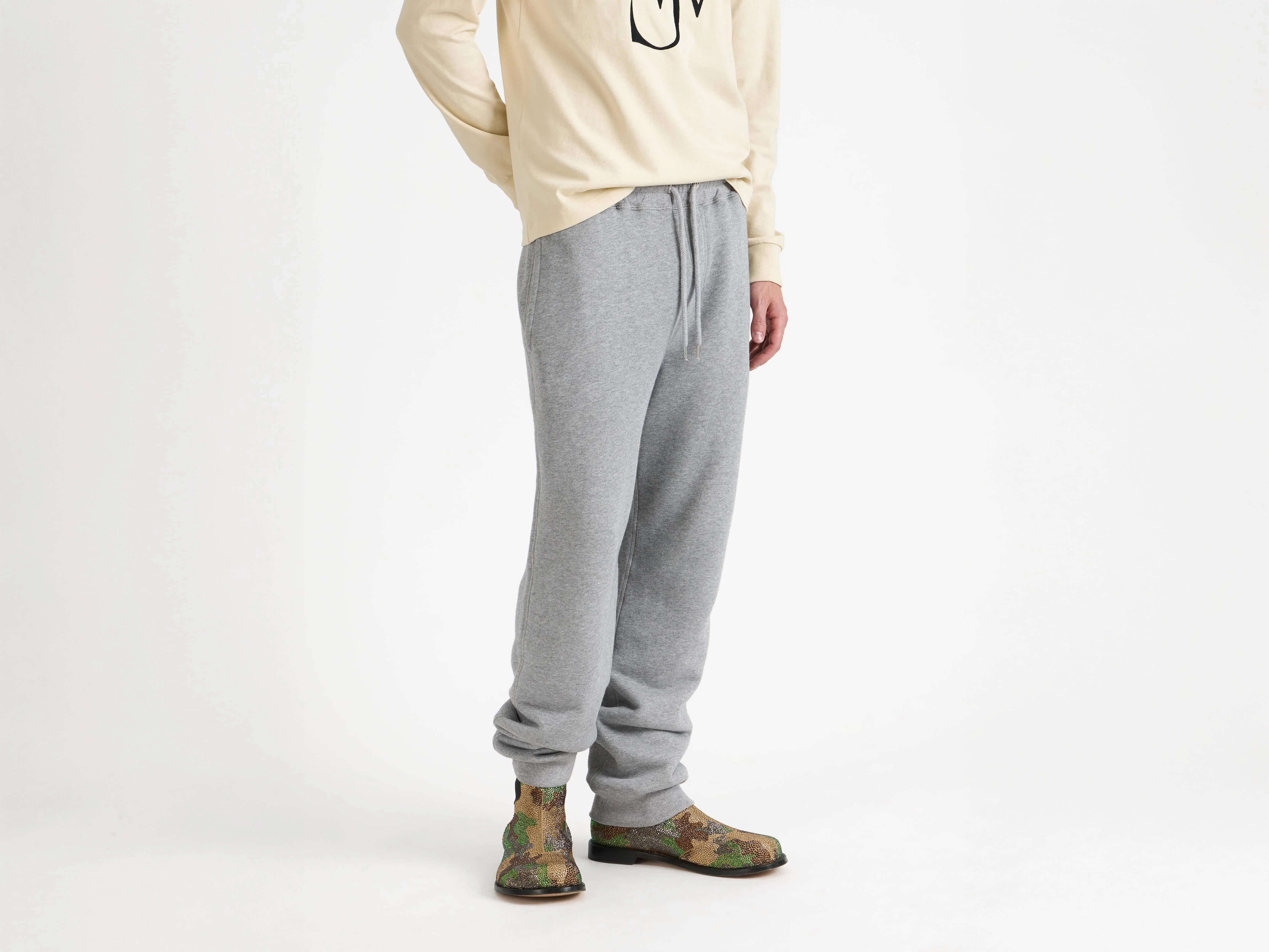 MENS CUFFED SWEATPANTS IN MID GREY MELANGE - Image 8