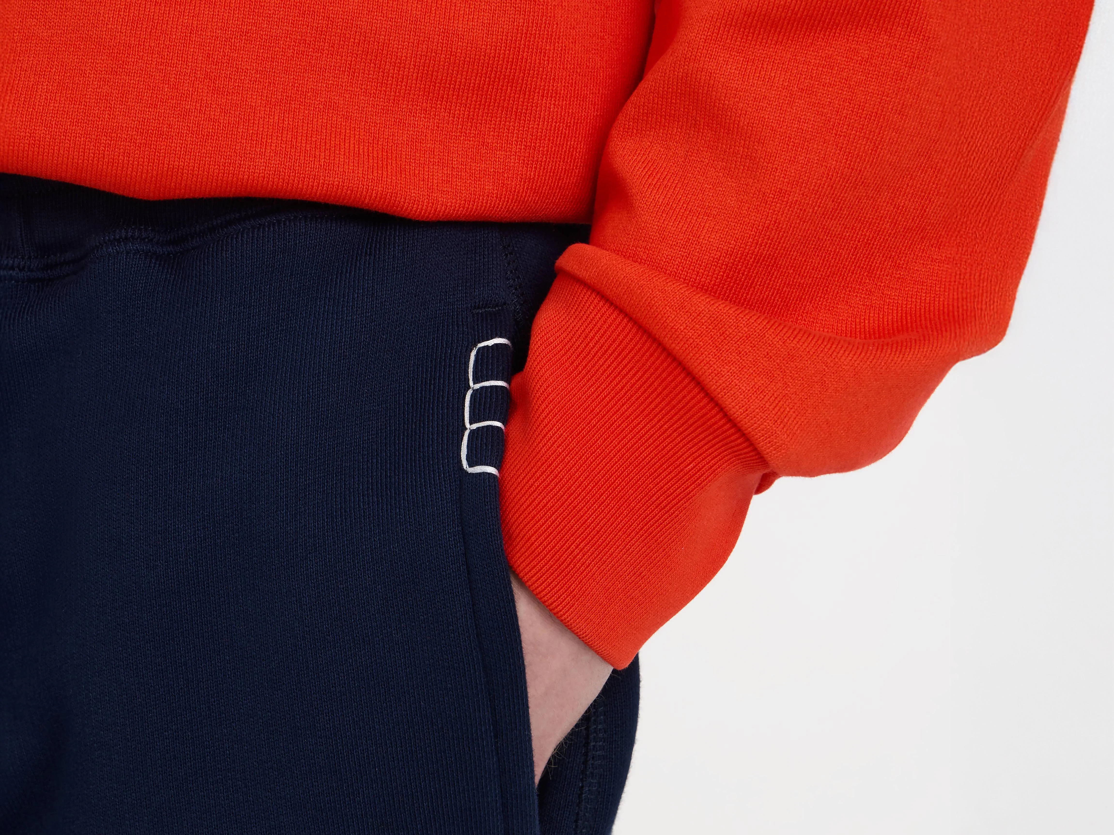 MENS CUFFED SWEATPANTS IN NAVY - Image 5