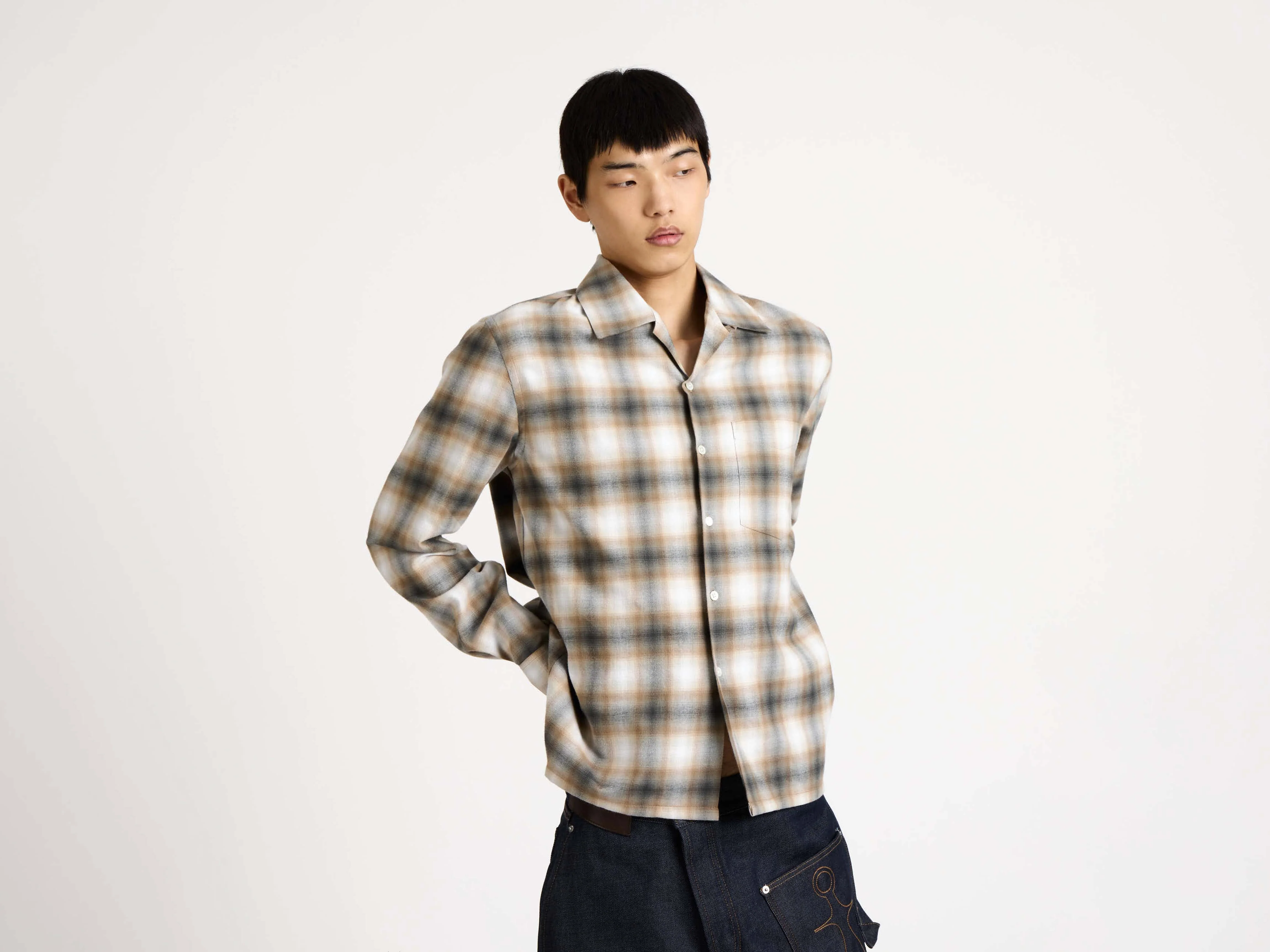 MENS GRADIENT CHECKERED SHIRT IN BISCUIT - Image 2