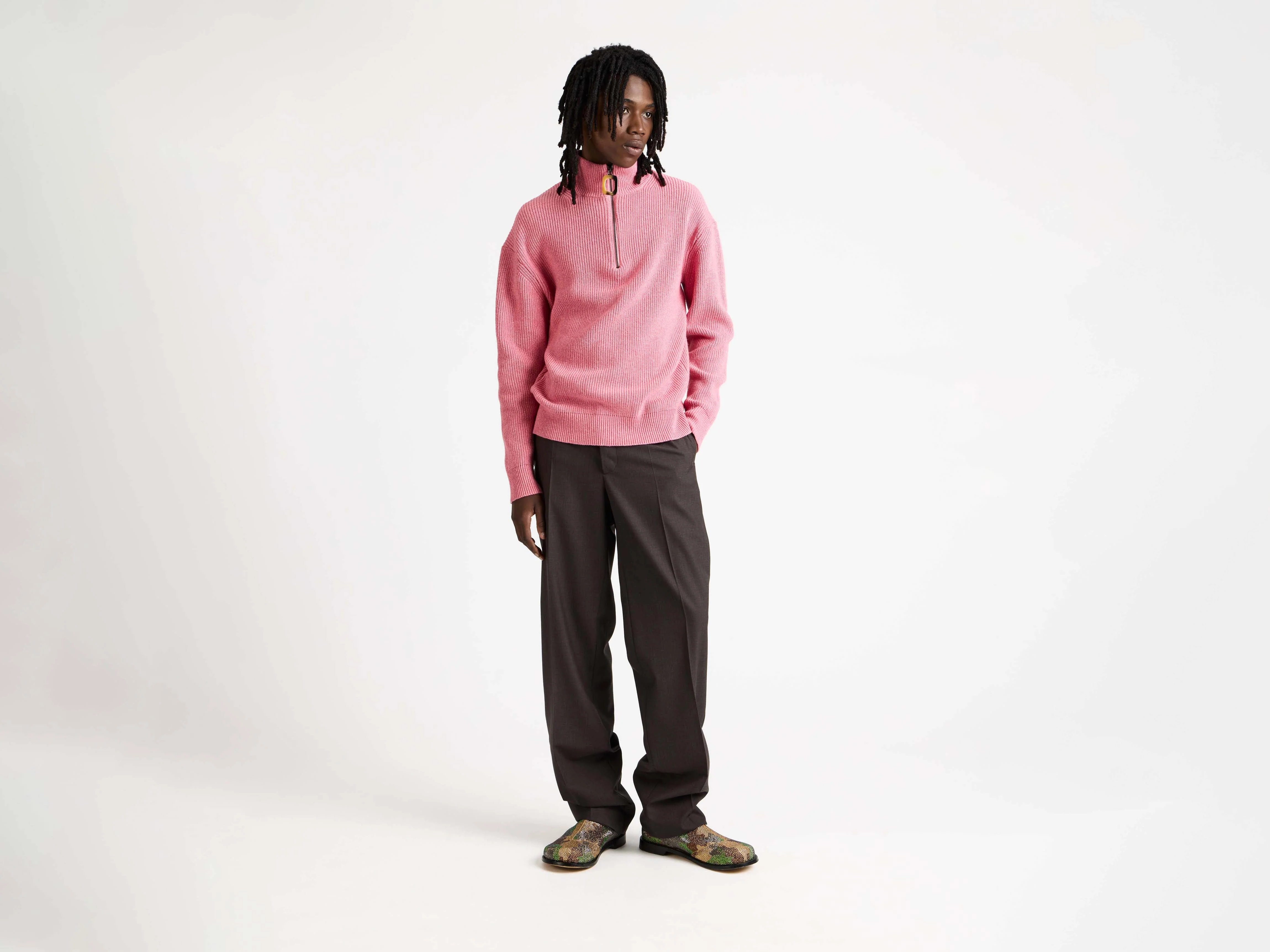 MENS HALF ZIP JUMPER IN BUBBLEGUM - Image 5