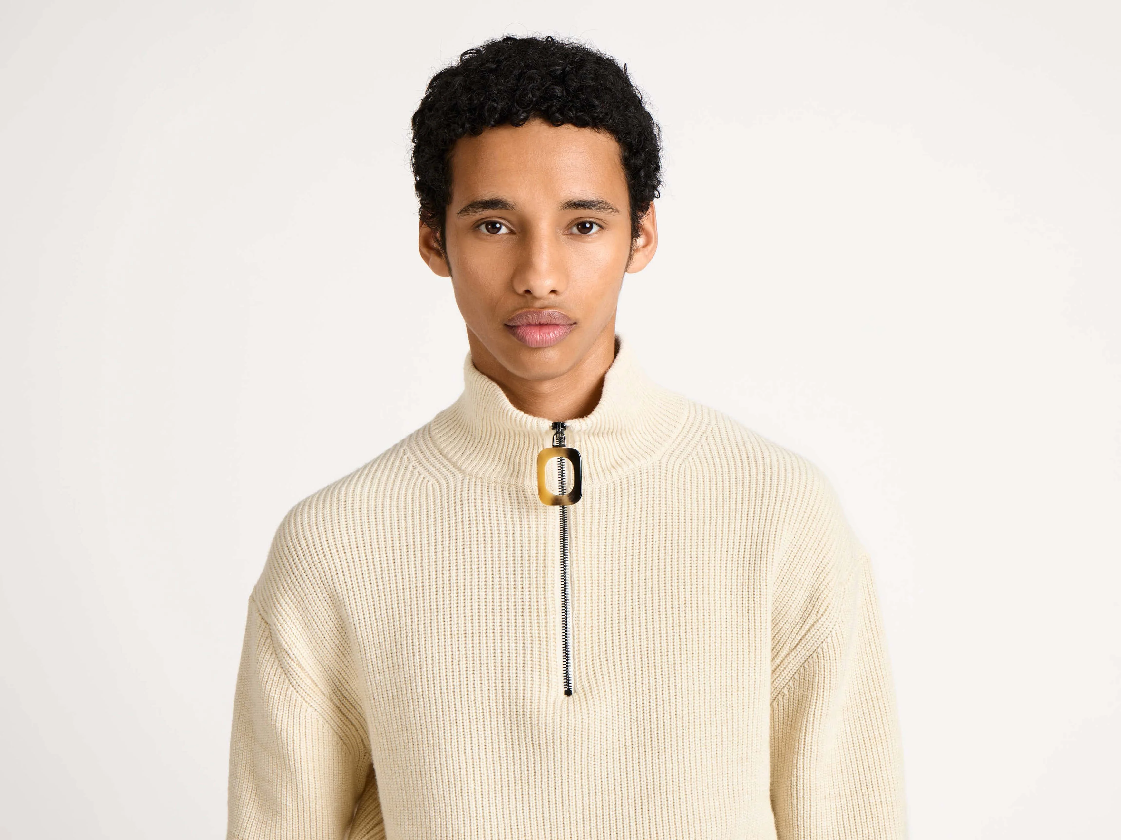 MENS HALF ZIP JUMPER IN IVORY - Image 3