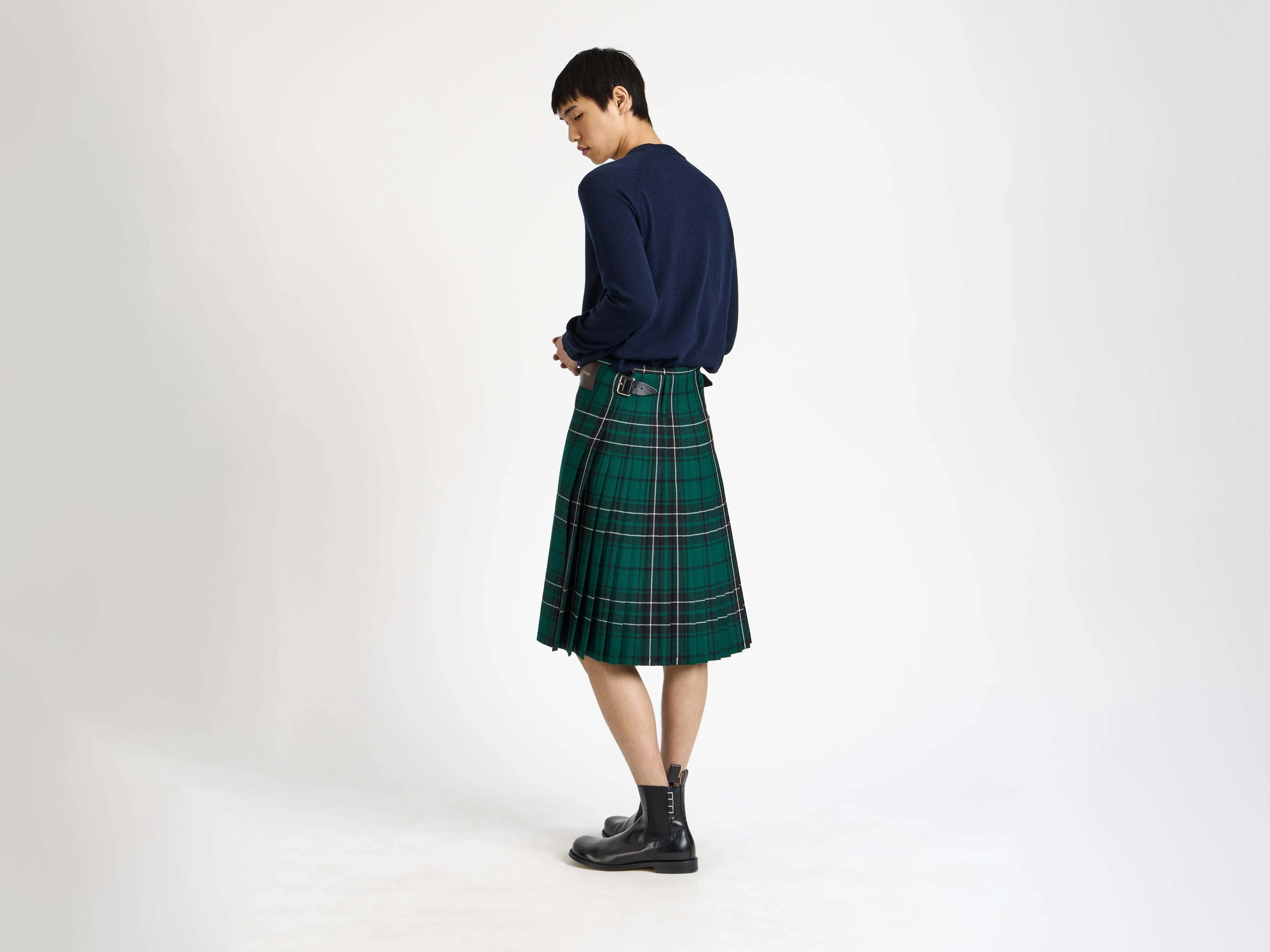 MENS KILT IN FOREST GREEN - Image 7
