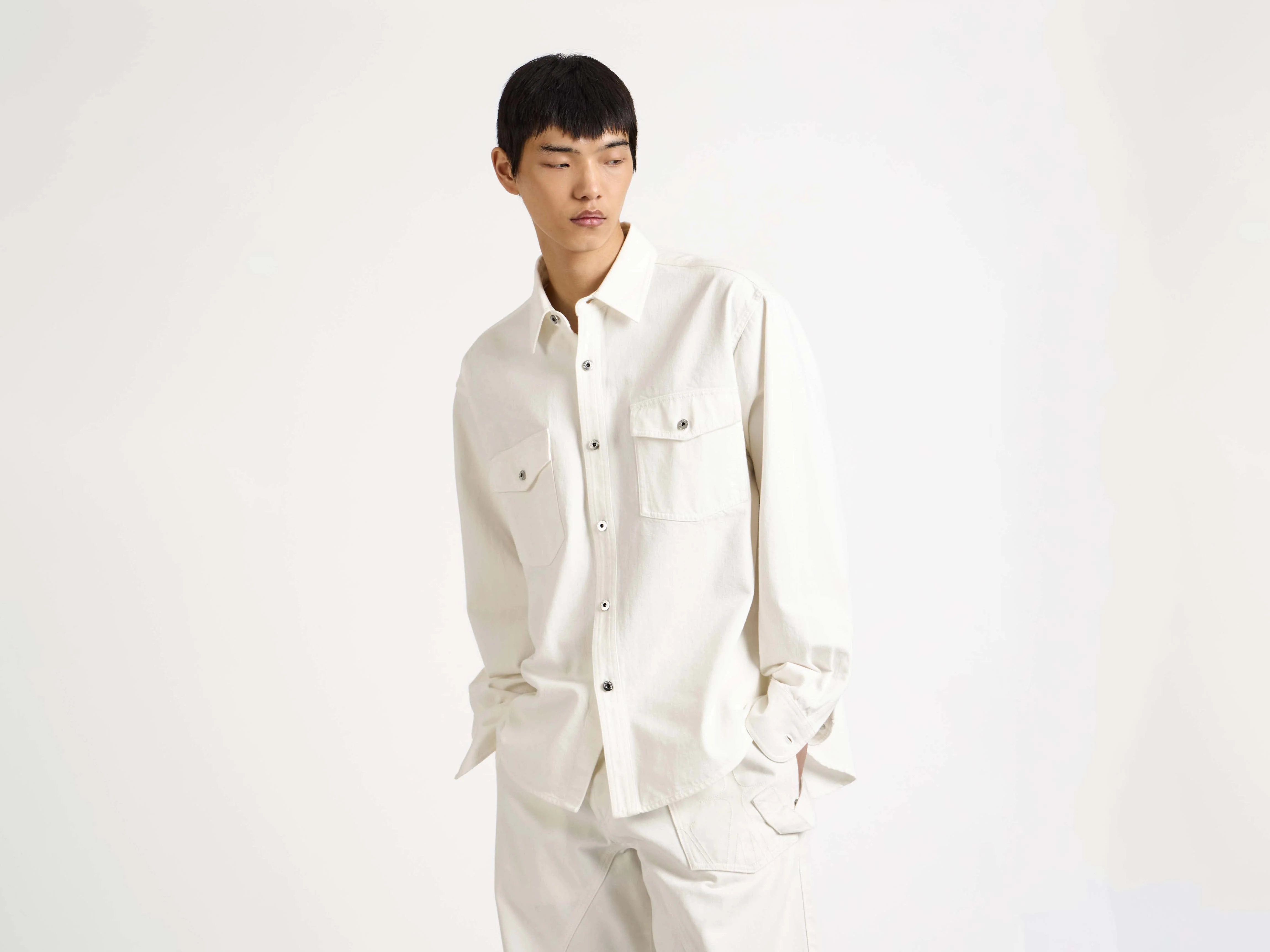 MENS OVERSIZED DENIM SHIRT IN WHITE - Image 4
