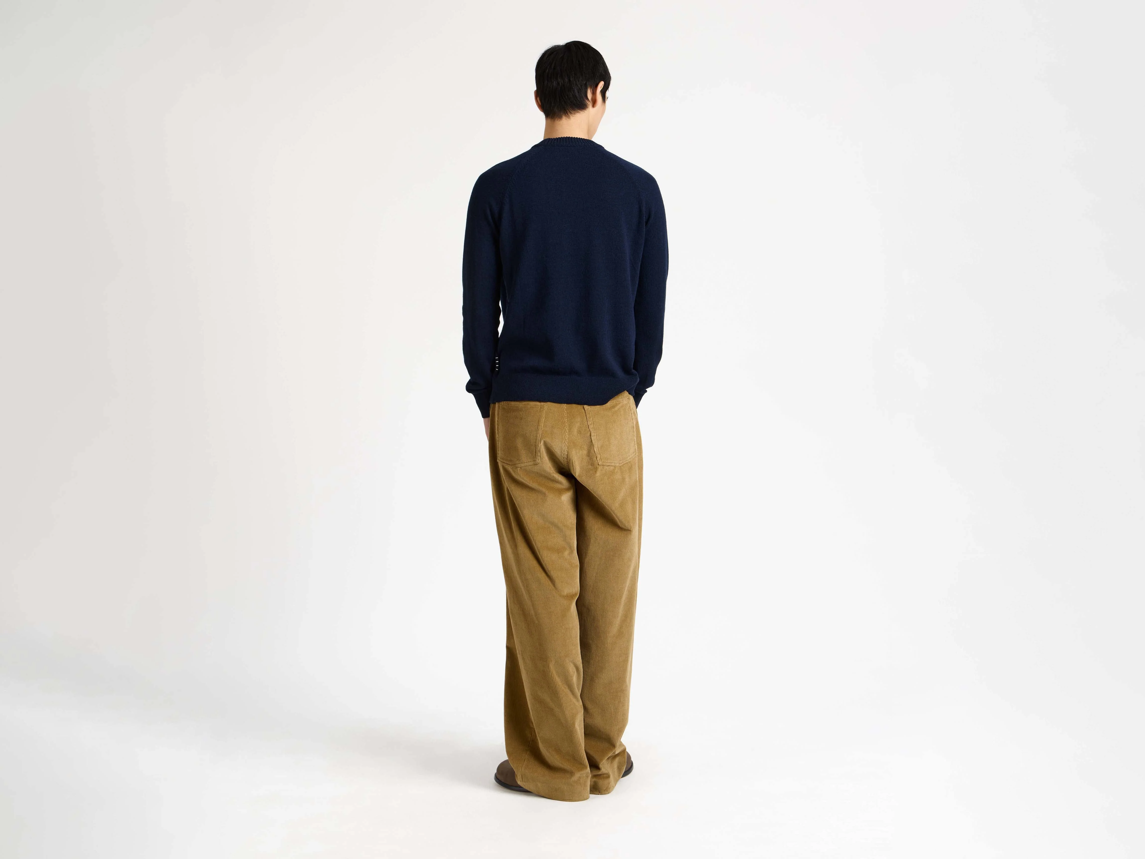 MENS RAGLAN JUMPER IN NAVY - Image 4
