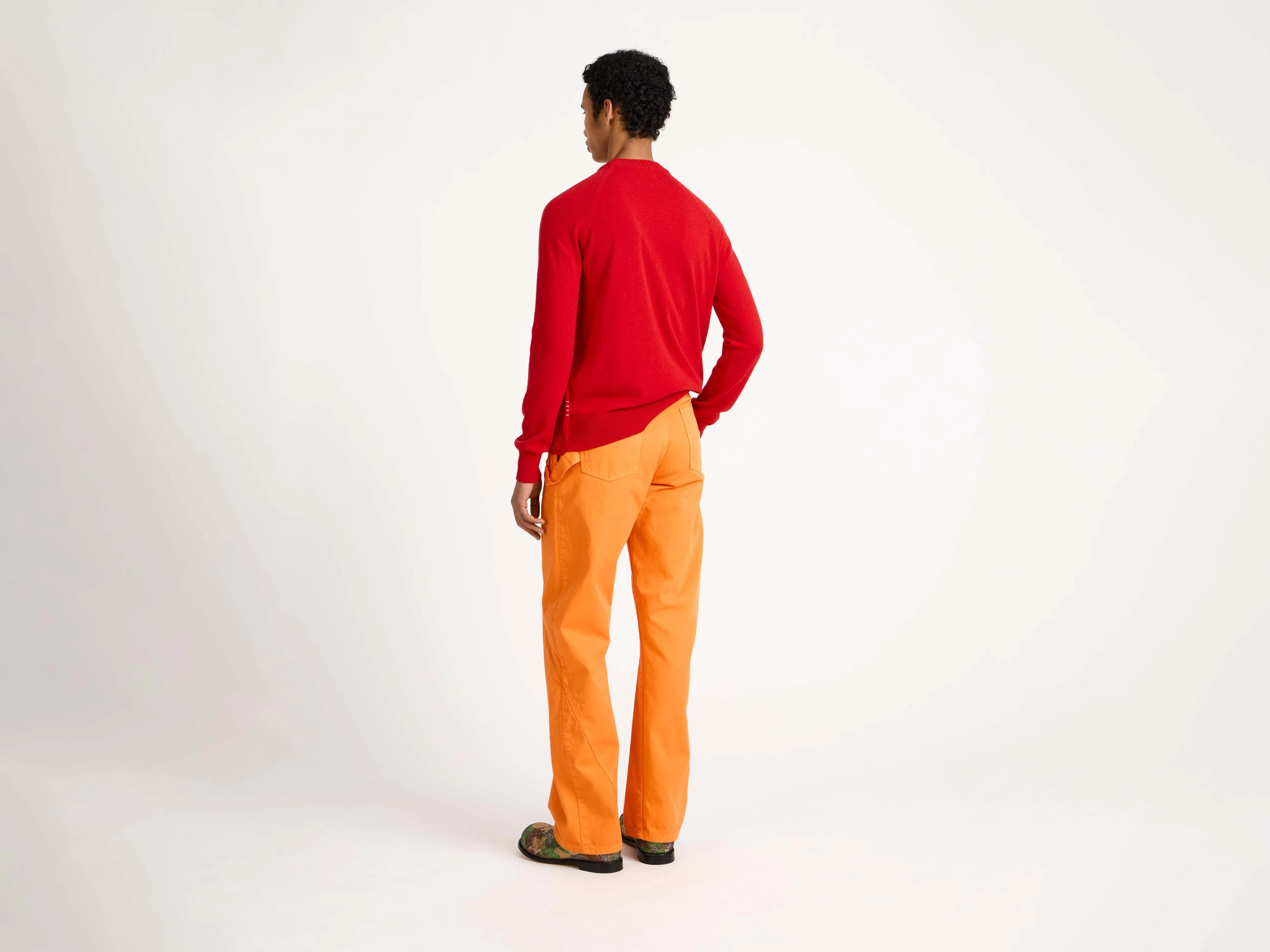 MENS RAGLAN JUMPER IN RED - Image 5