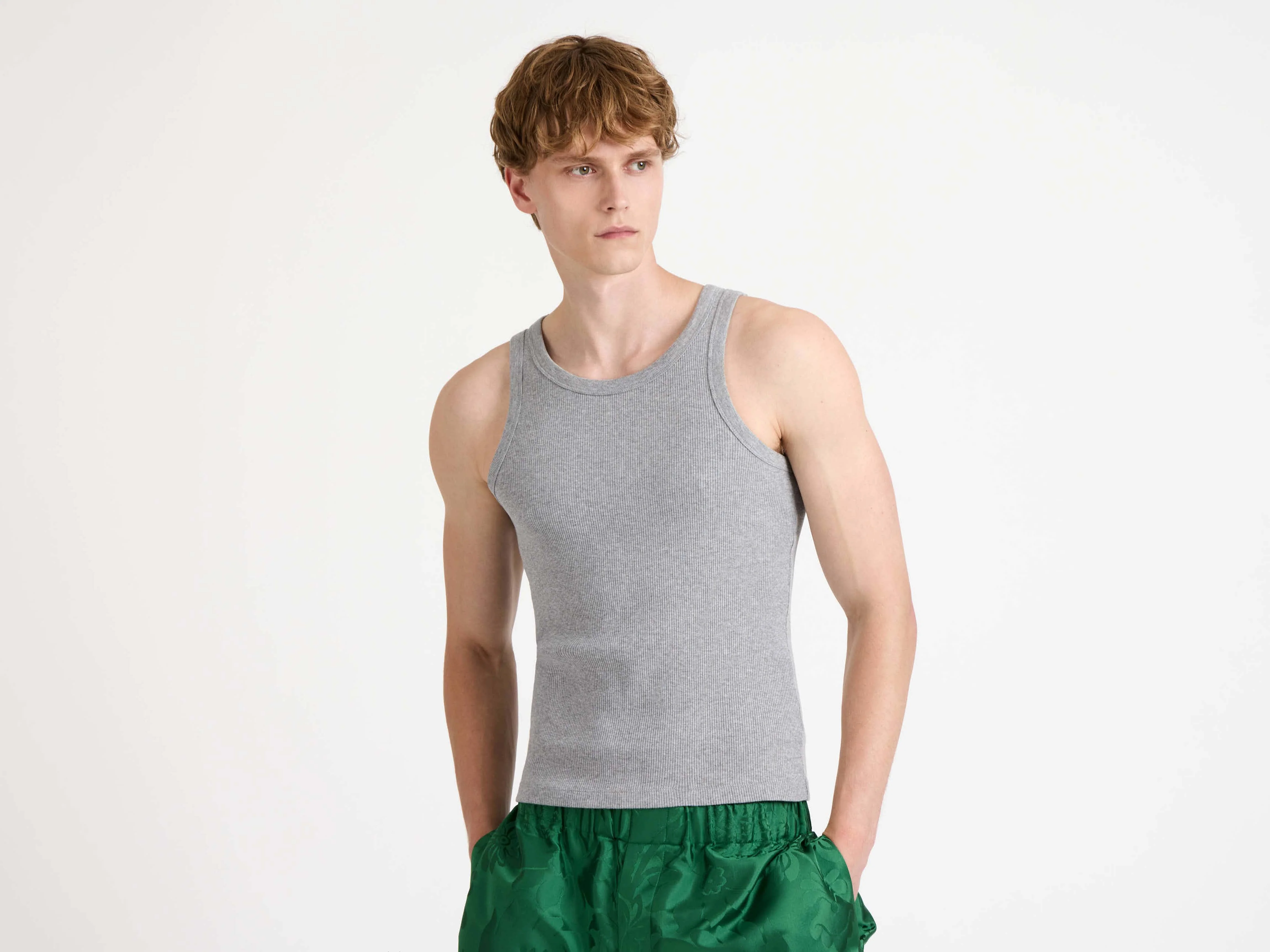 MENS RIB VEST IN MID GREY MELANGE