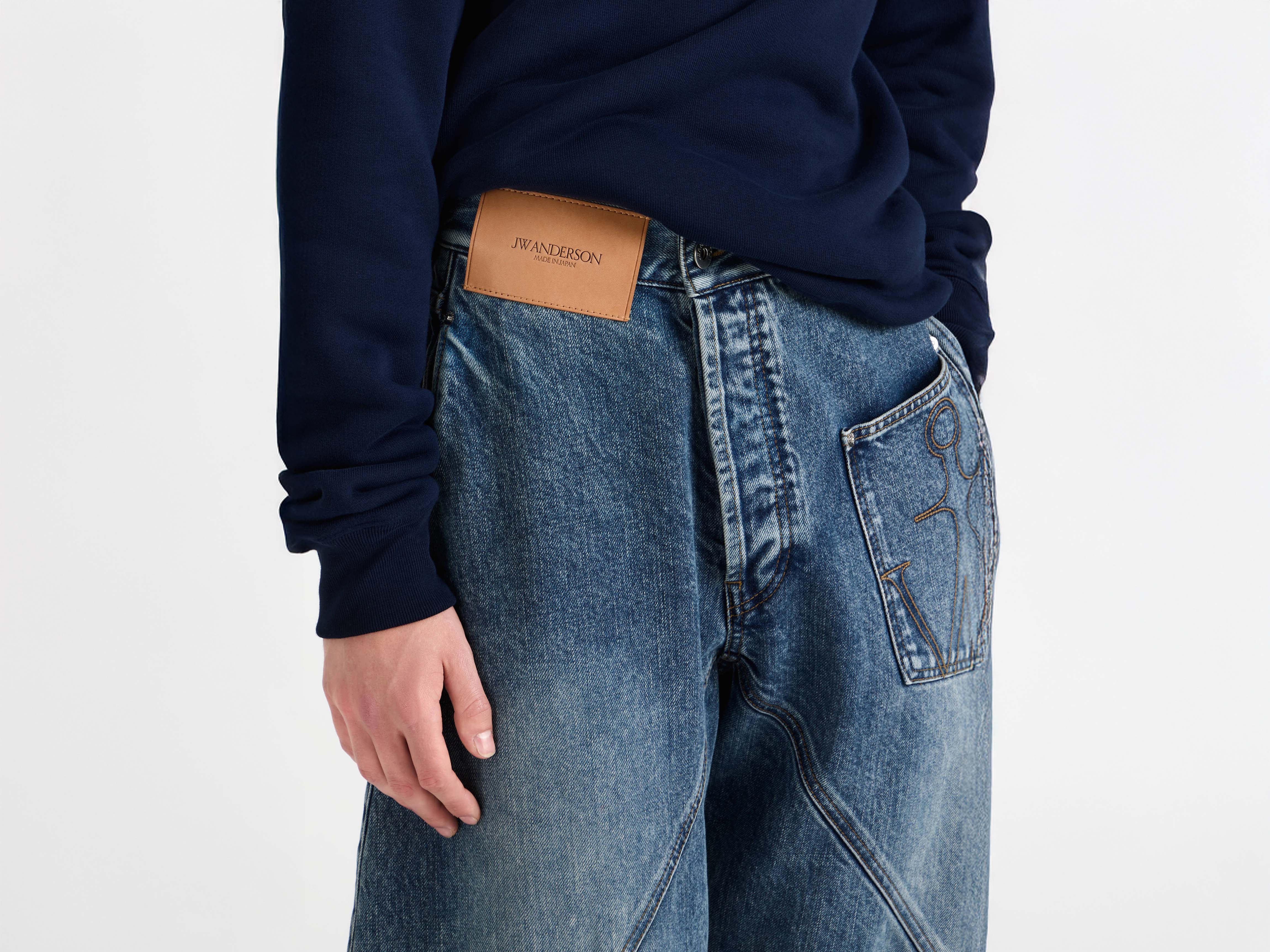 MENS TWISTED WORKWEAR JEANS IN MID BLUE - Image 7