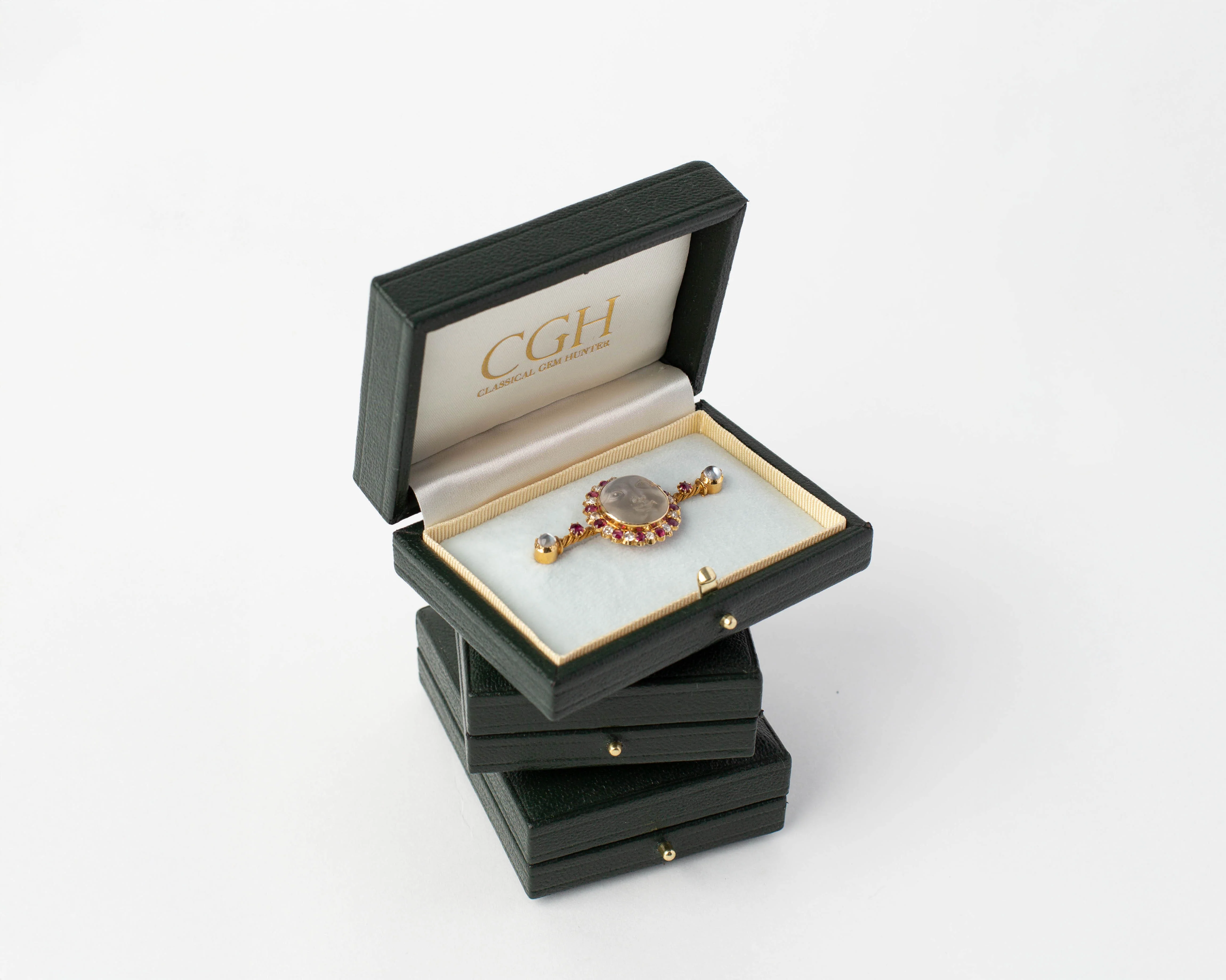 MOONFACE BROOCH IN 15kt GOLD - Image 2