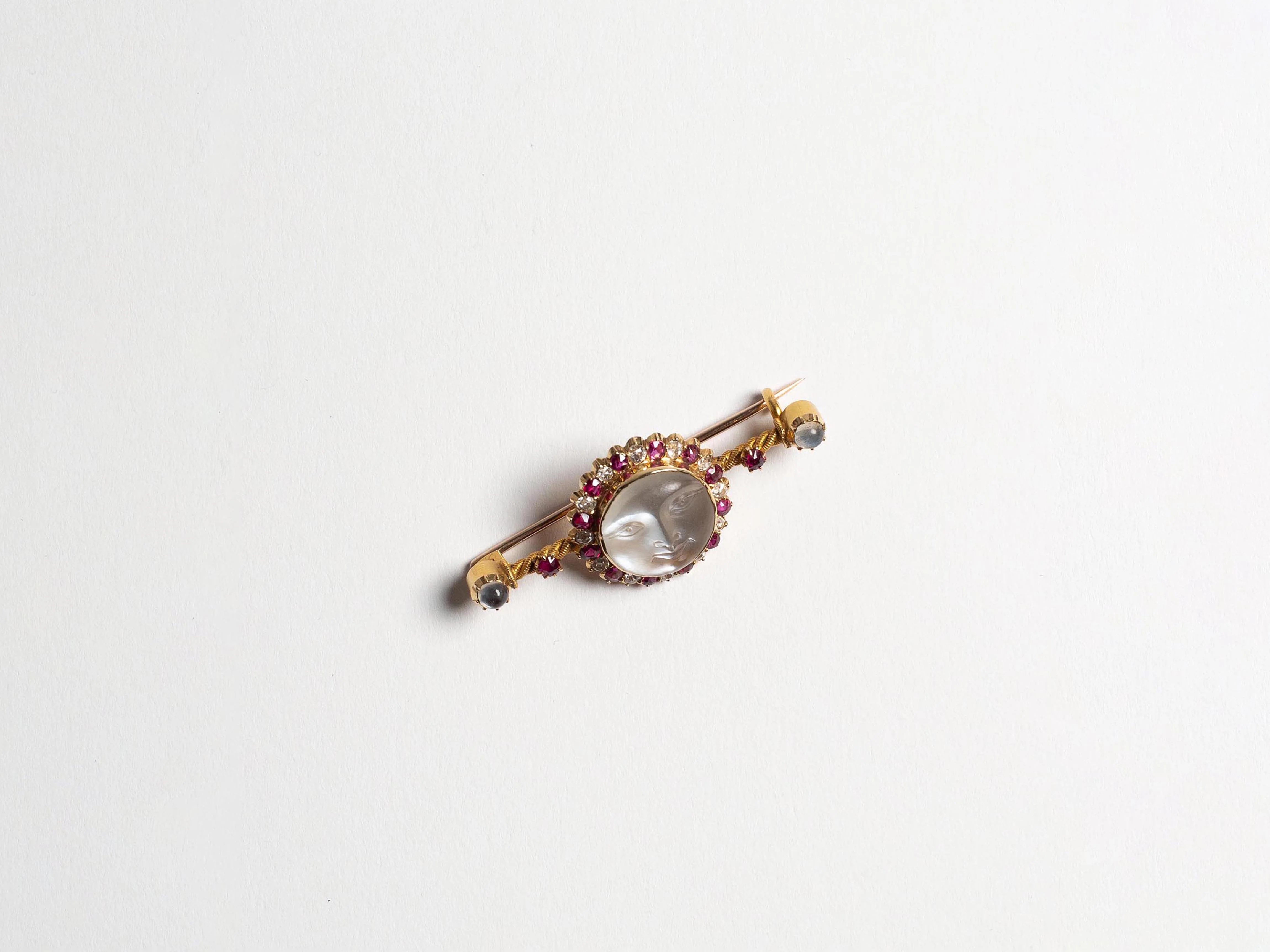 MOONFACE BROOCH IN 15kt GOLD - Image 4
