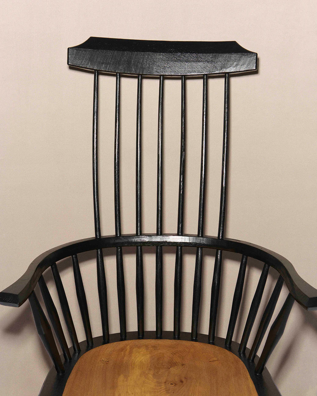 MORRIS ARMCHAIR IN BLACK - Image 5