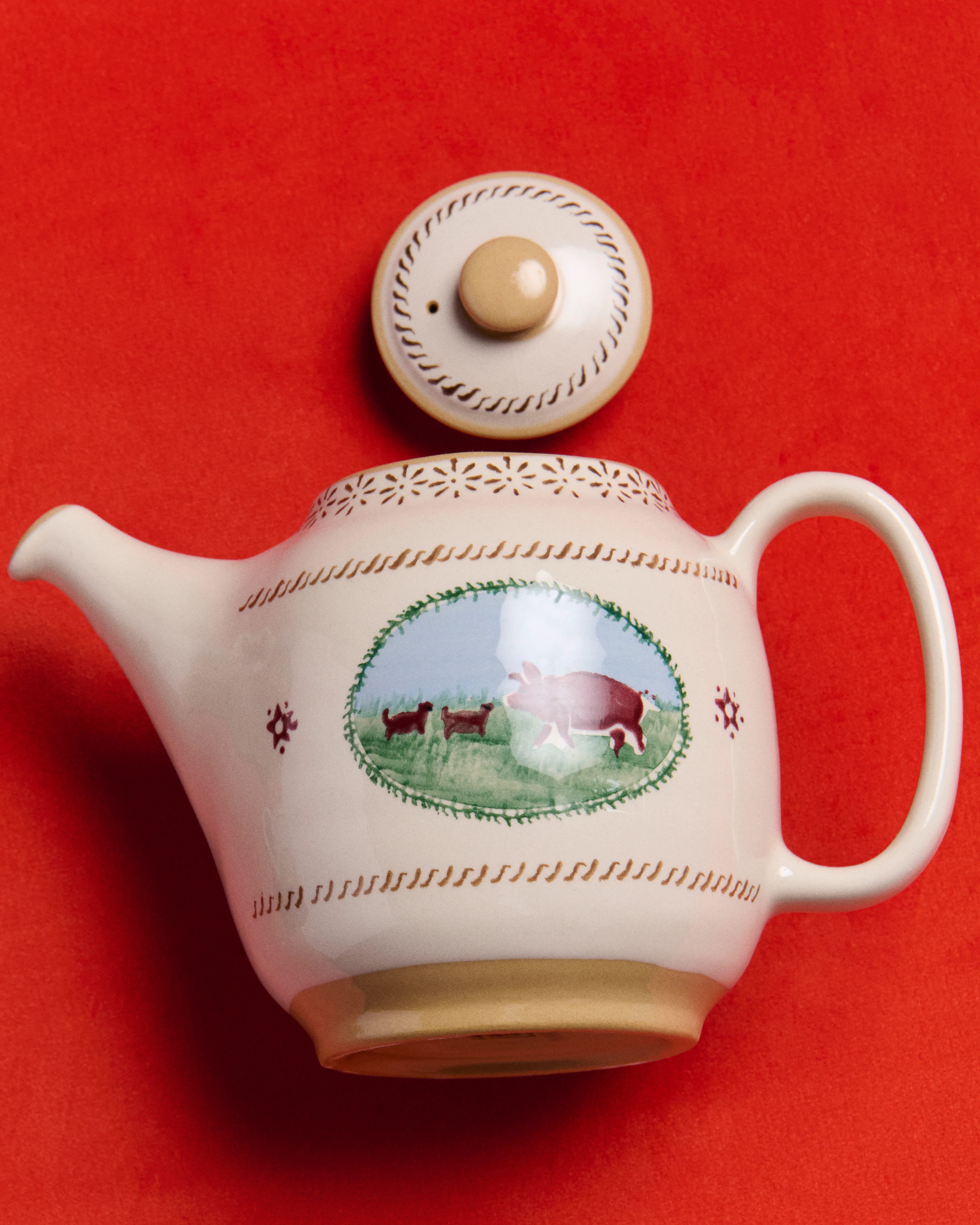 NICHOLAS MOSSE WHITE PIG TEA POT IN WHITE & MULTI - Image 4