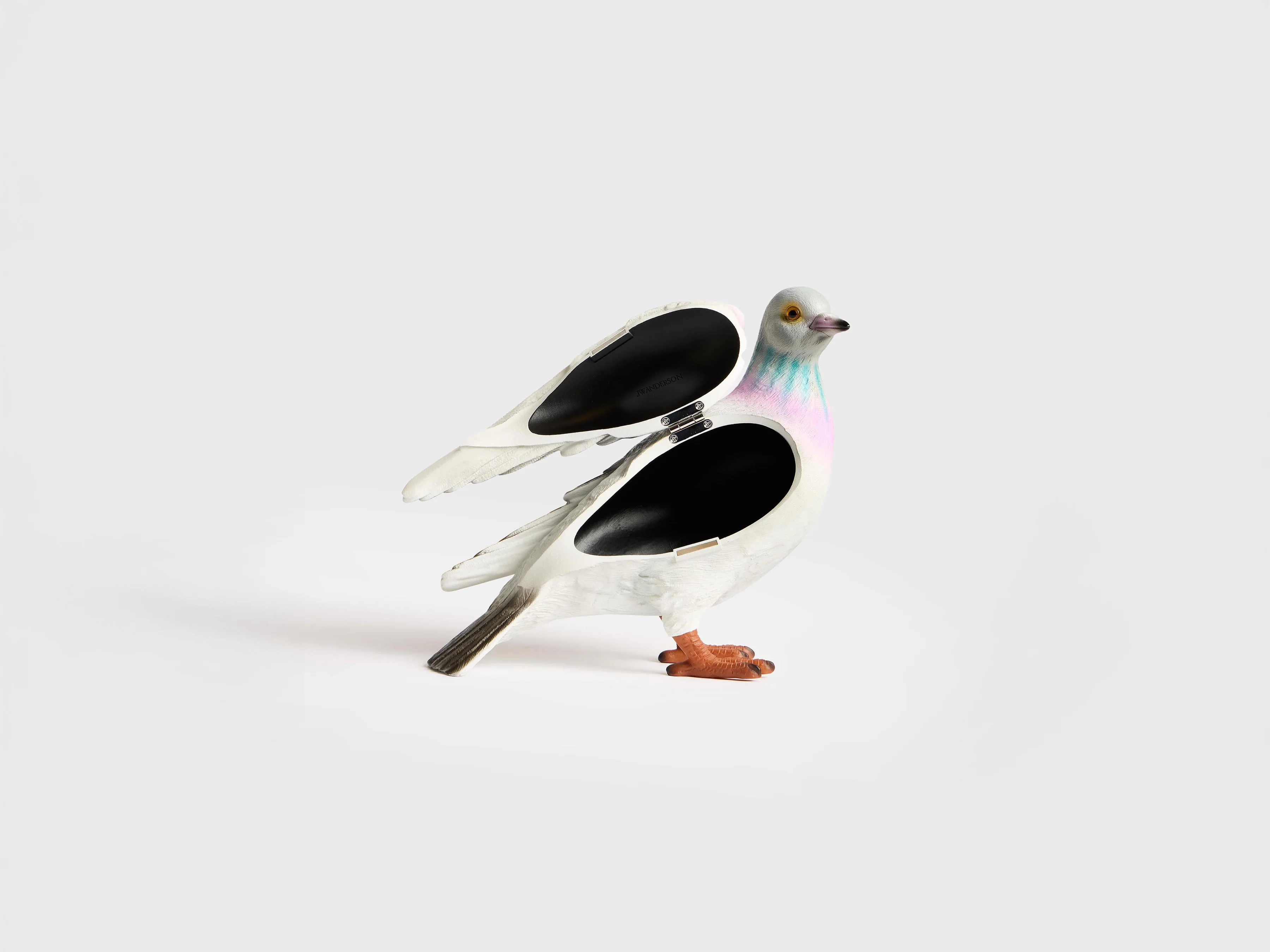 PIGEON CLUTCH IN GREY - Image 4