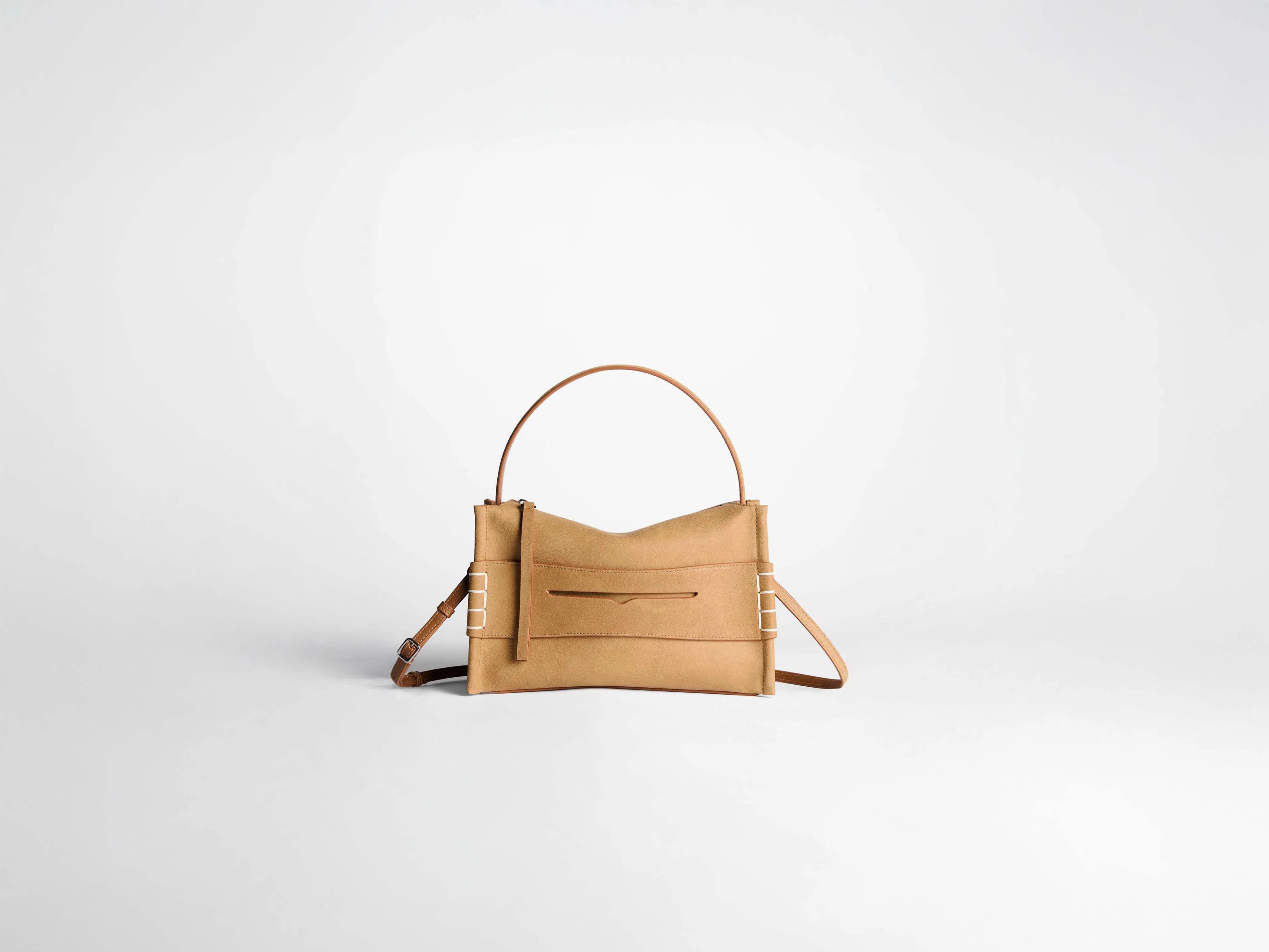 SMALL LOAFER BAG IN GOLD - Image 4