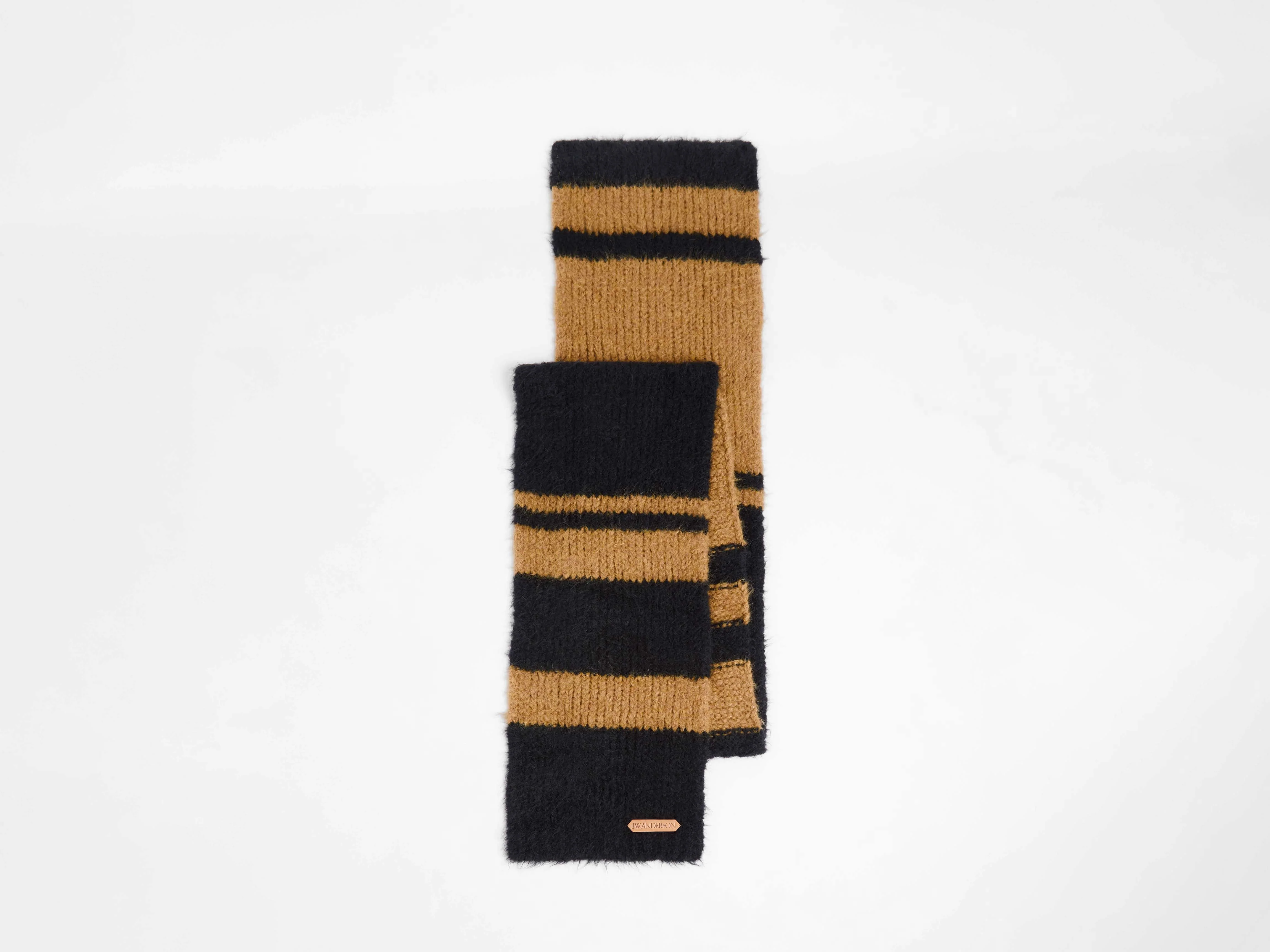 STRIPED SCARF IN BLACK - Image 2