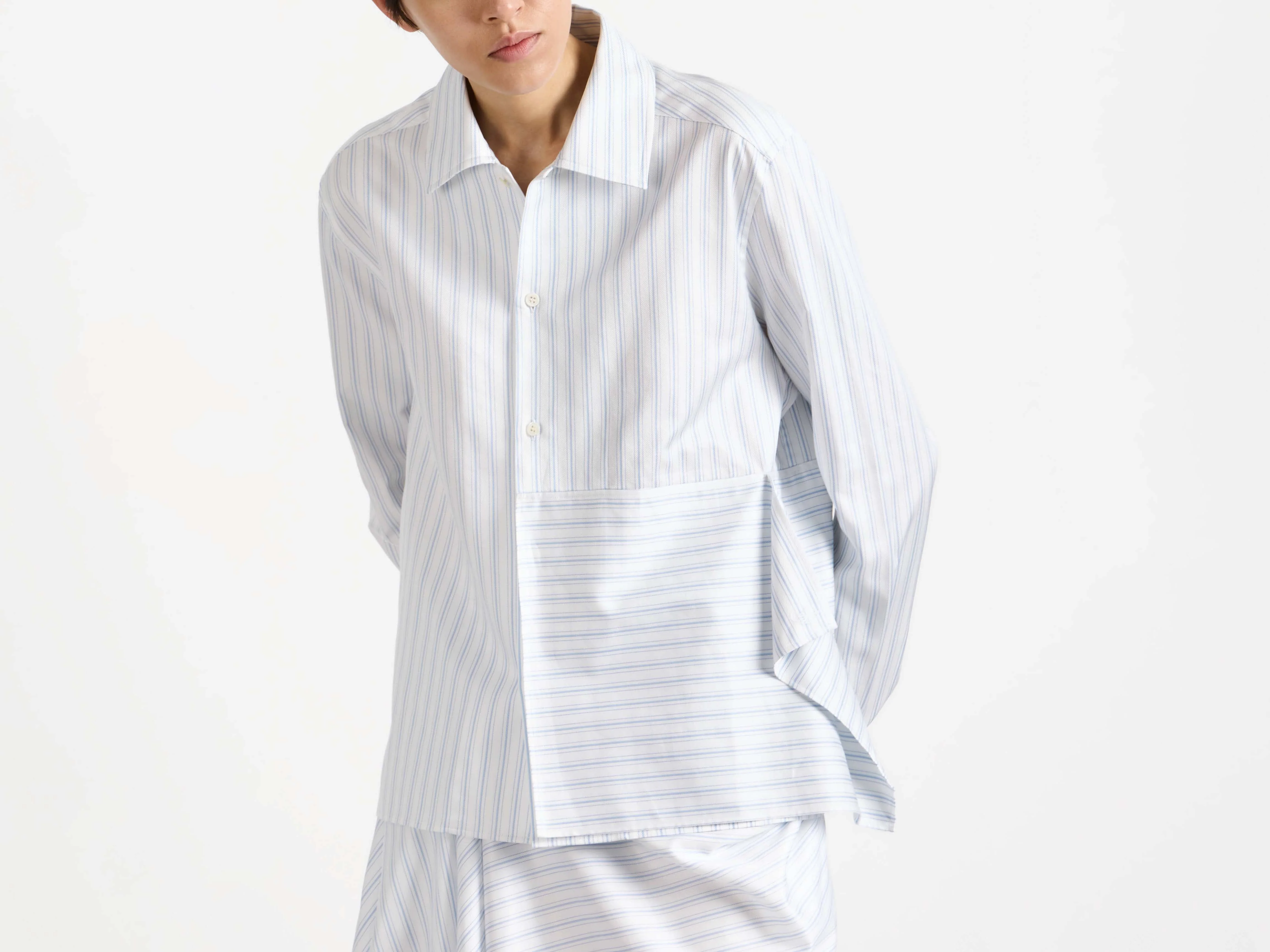 WOMENS ASYMMETRIC DRAPED SHIRT IN WHITE & BLUE - Image 3