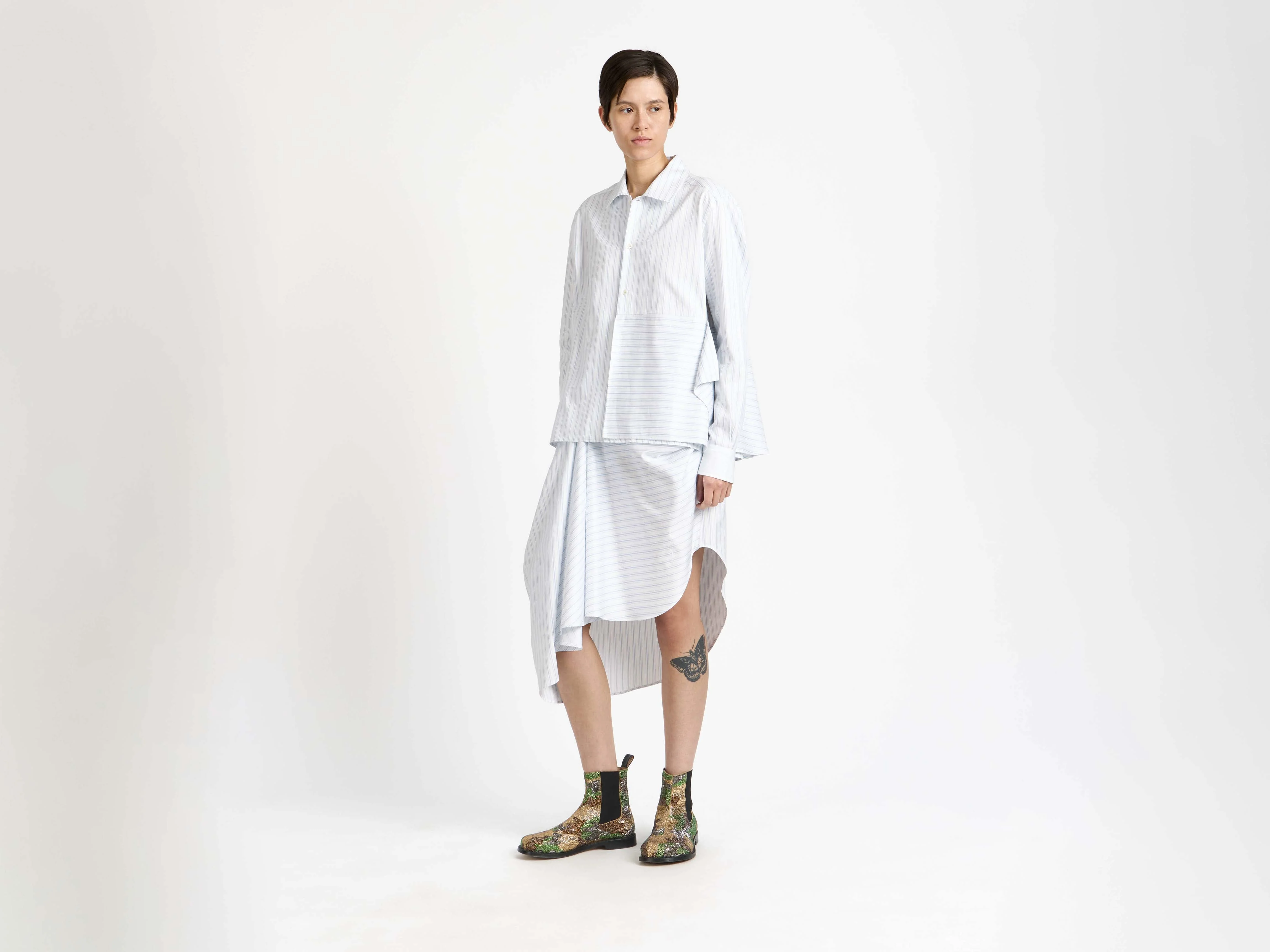 WOMENS ASYMMETRIC DRAPED SHIRT IN WHITE & BLUE - Image 5