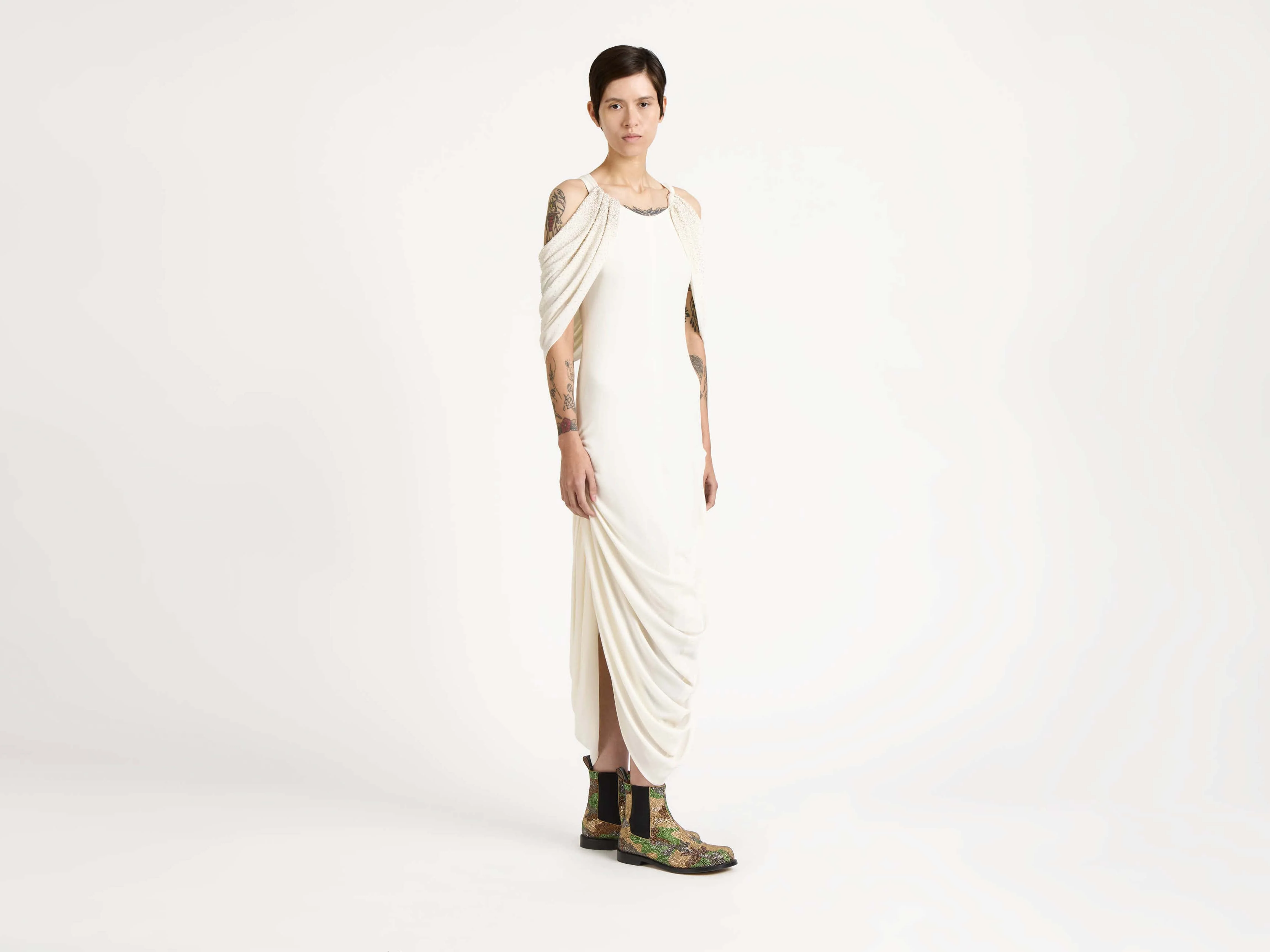 CL_BEADED SLEEVE DRESS - IVORY_DR0529PG1896