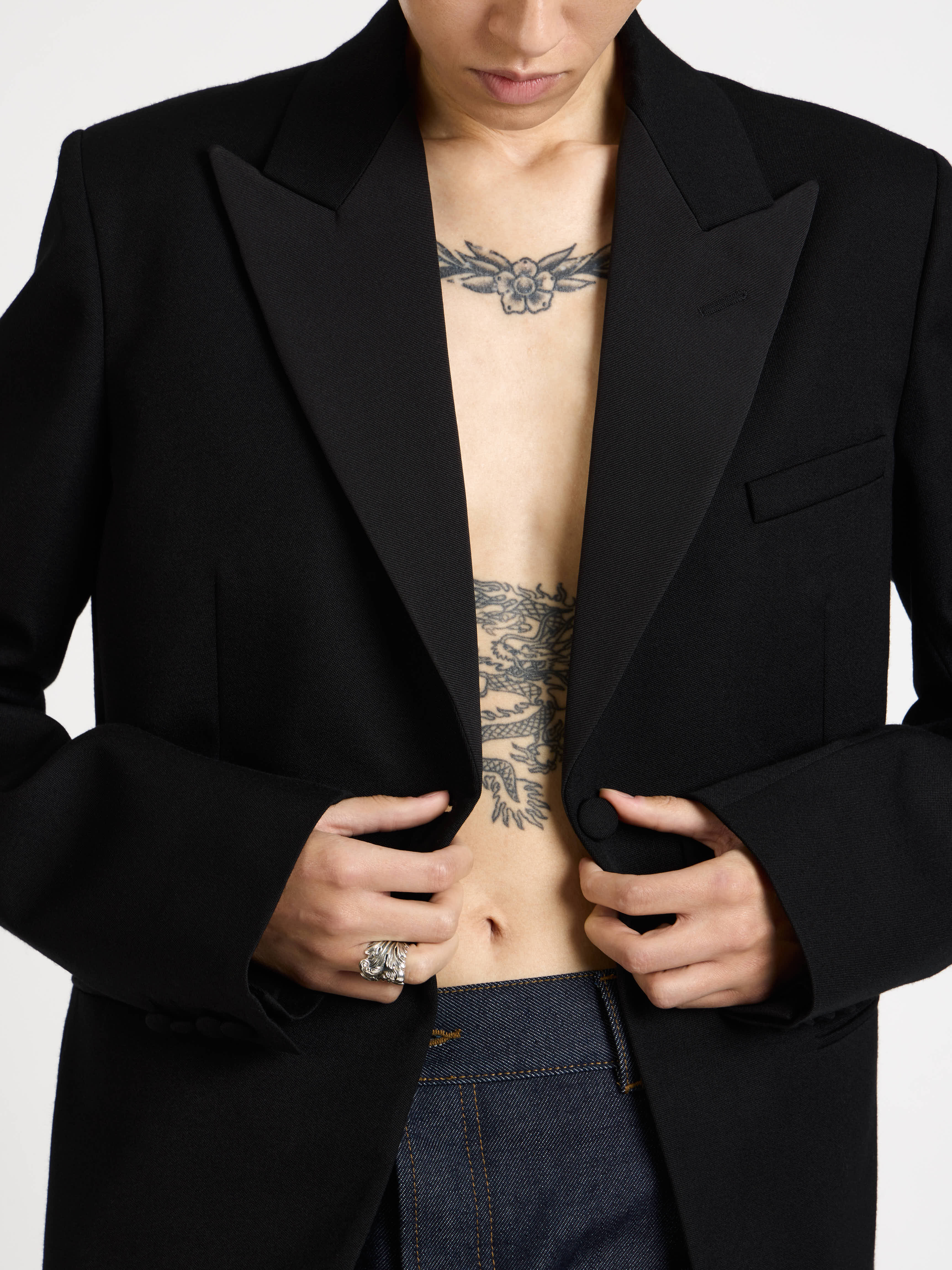 WOMENS FITTED TUXEDO JACKET IN BLACK - Image 5