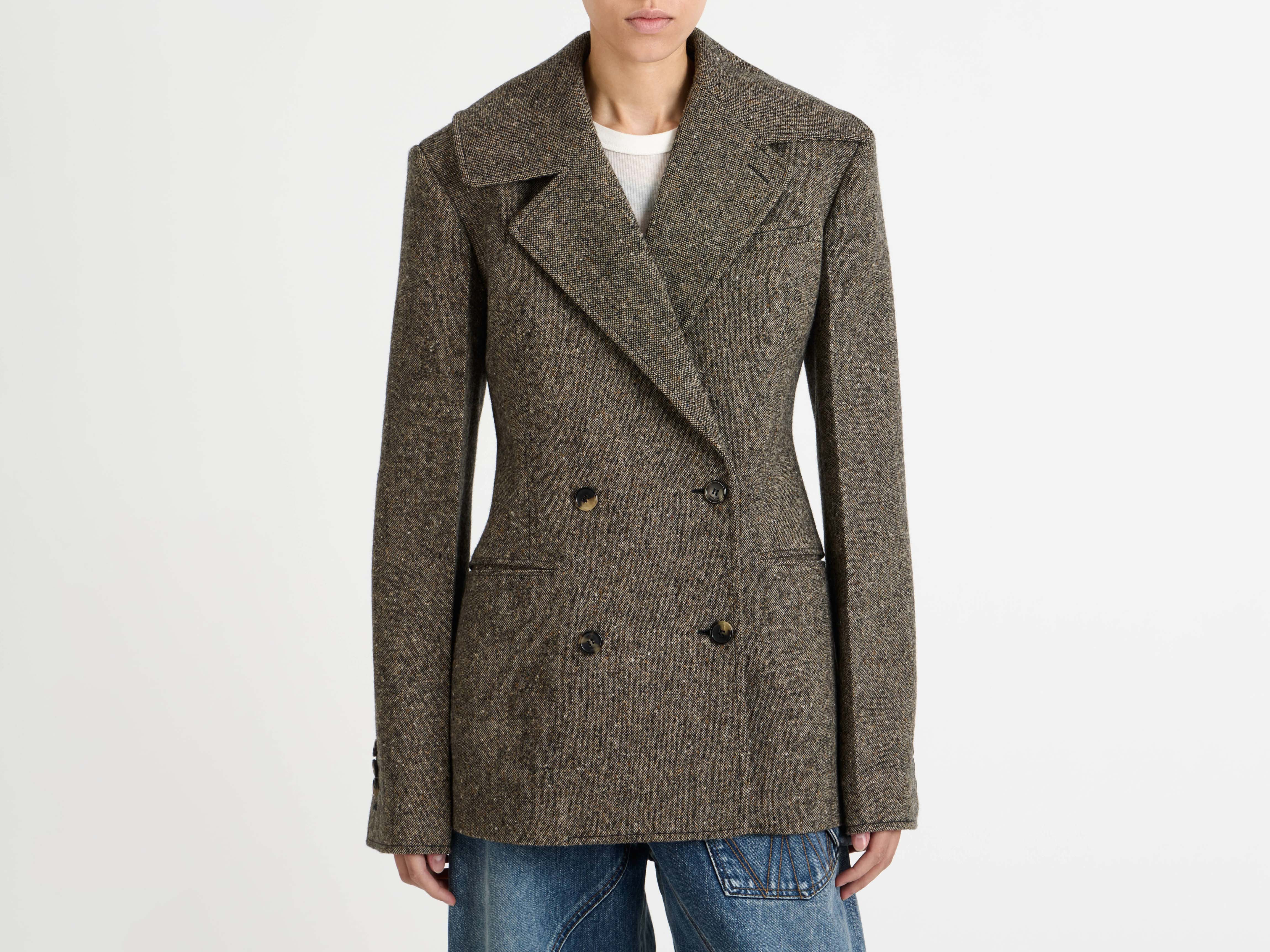 WOMENS FITTED WAIST TAILORED JACKET IN BEIGE & BLACK - Image 3