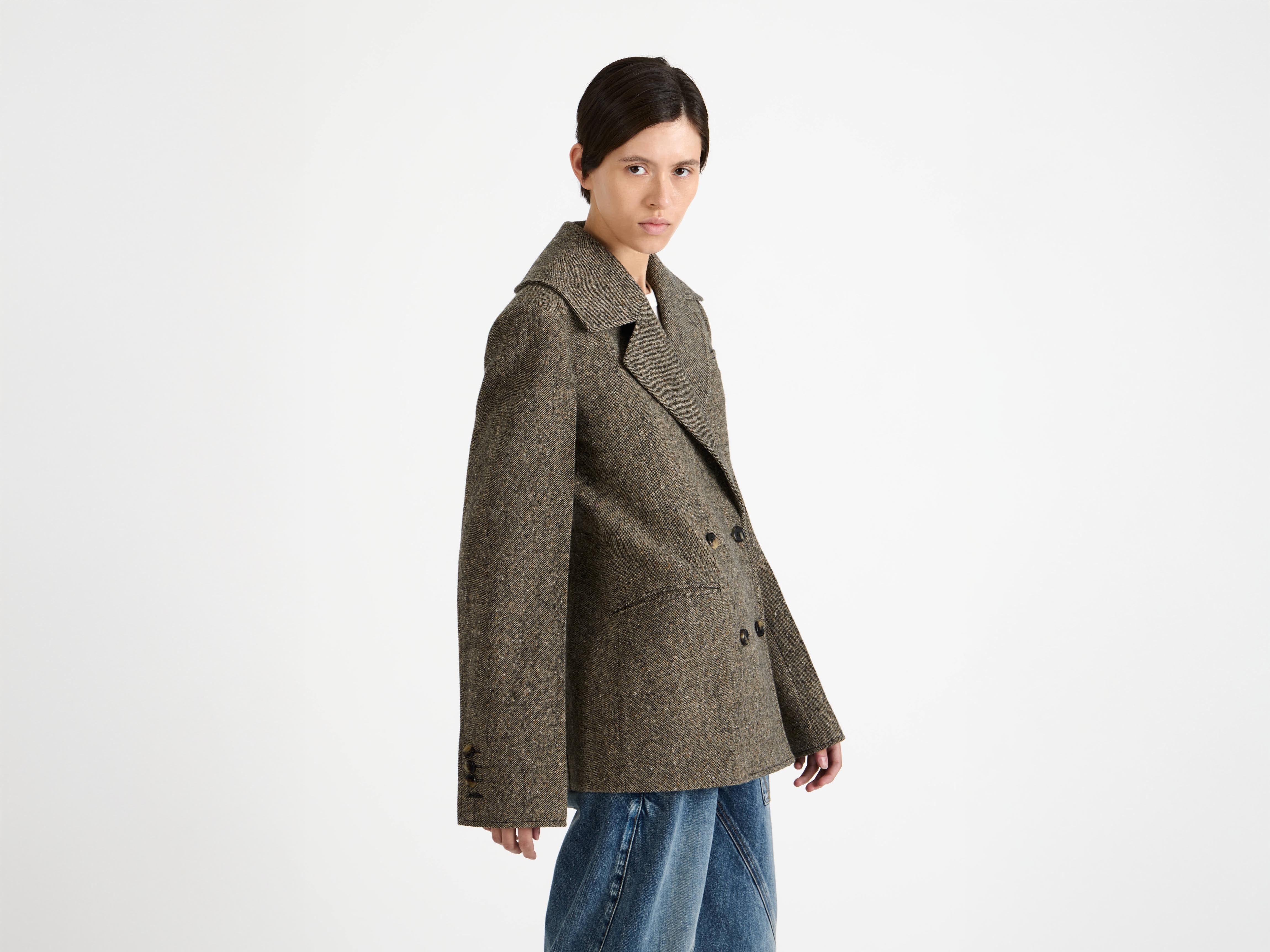 WOMENS FITTED WAIST TAILORED JACKET IN BEIGE & BLACK - Image 6