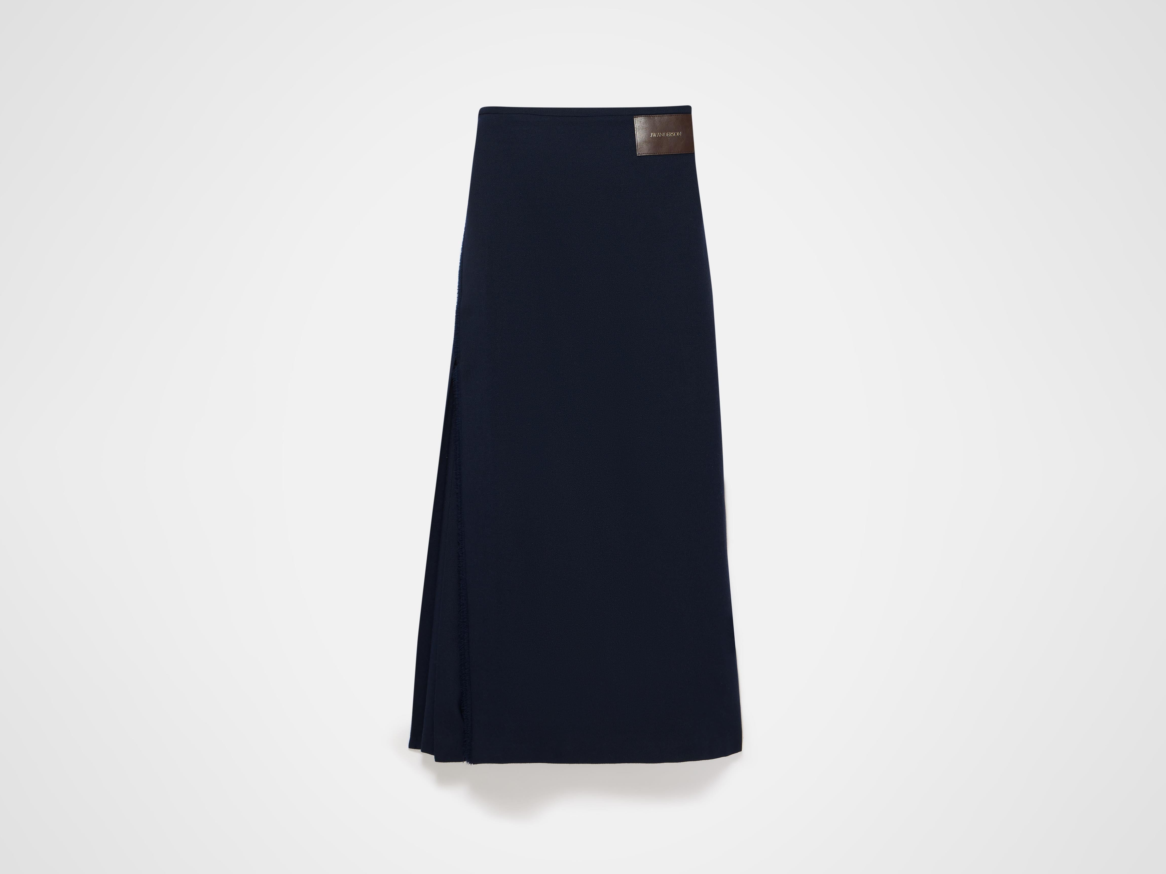 WOMENS KILT IN NAVY - Image 6