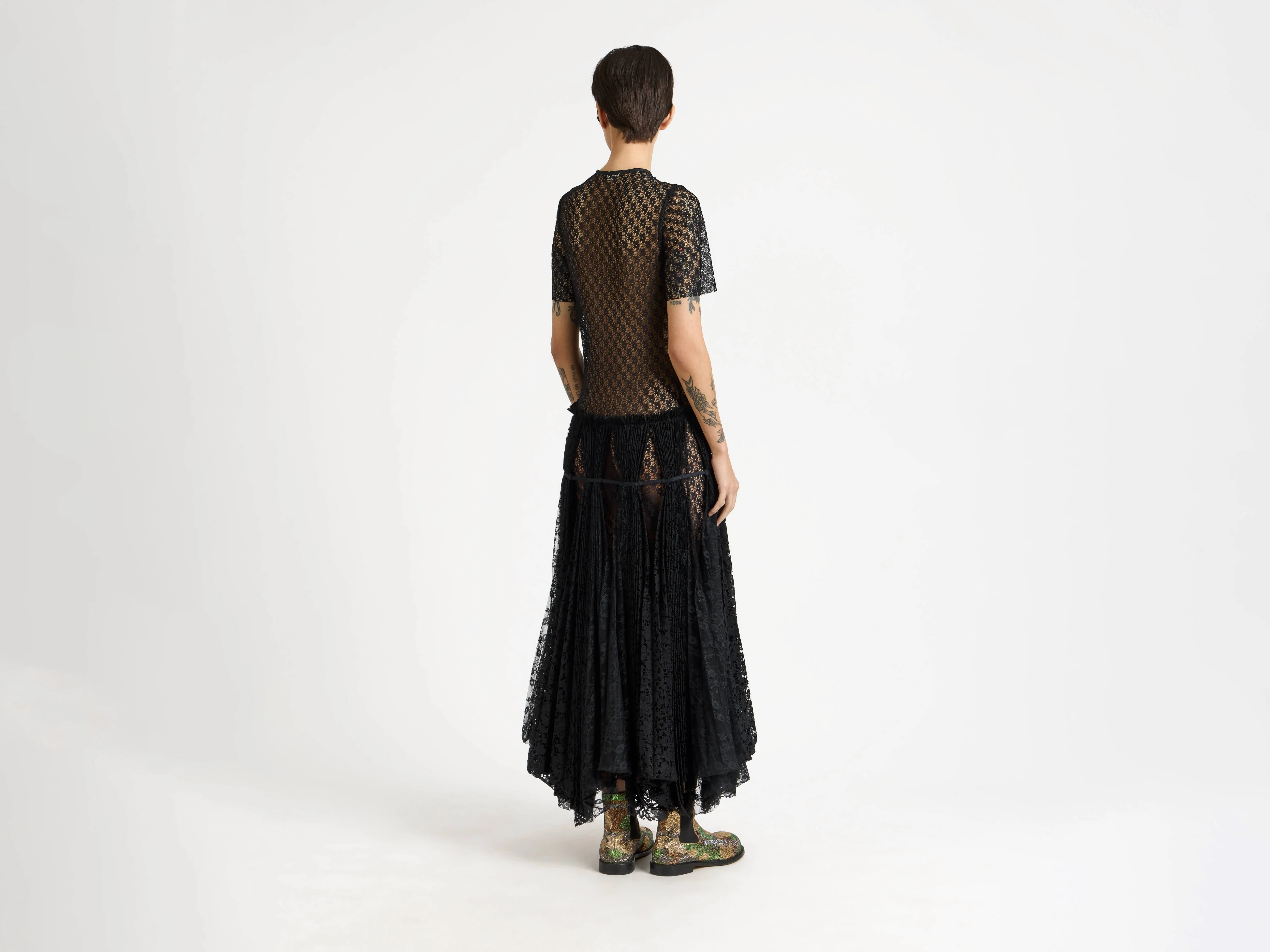 WOMENS MIXED LACE LONGLINE DRESS IN BLACK - Image 7