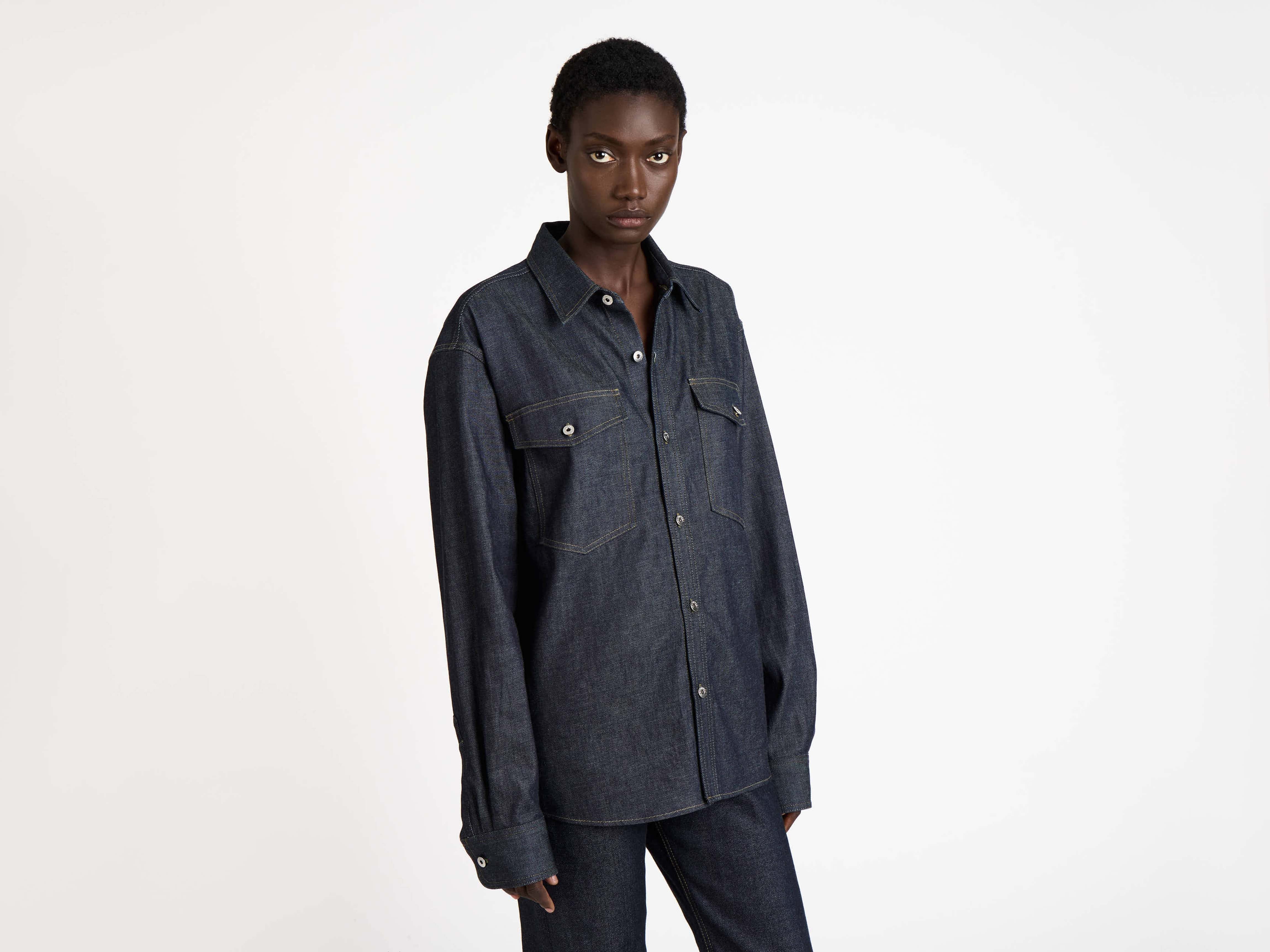 WOMENS OVERSIZED DENIM SHIRT IN INDIGO - Image 3