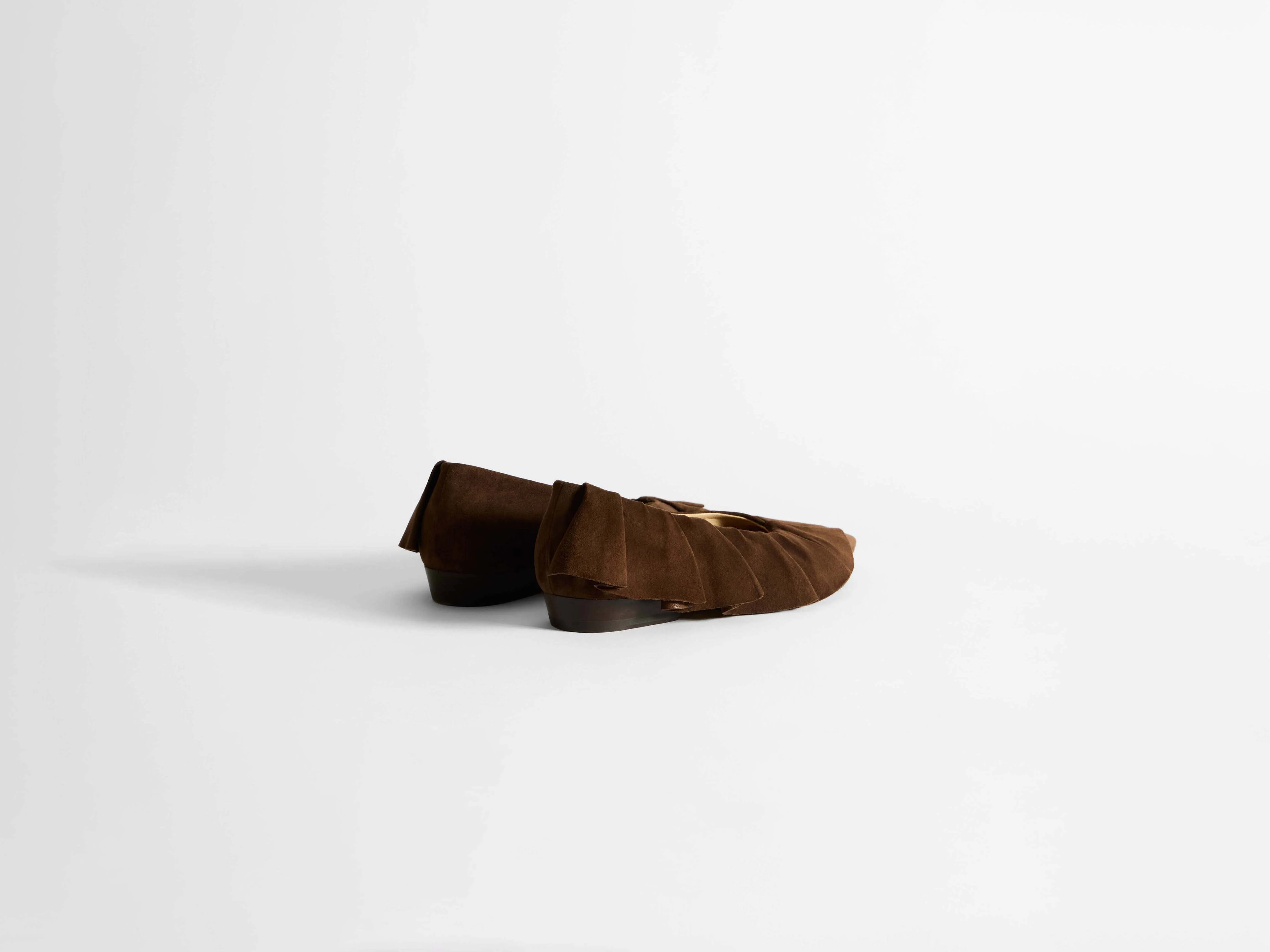 WOMENS RUFFLE BALLERINA FLATS IN BROWN - Image 6