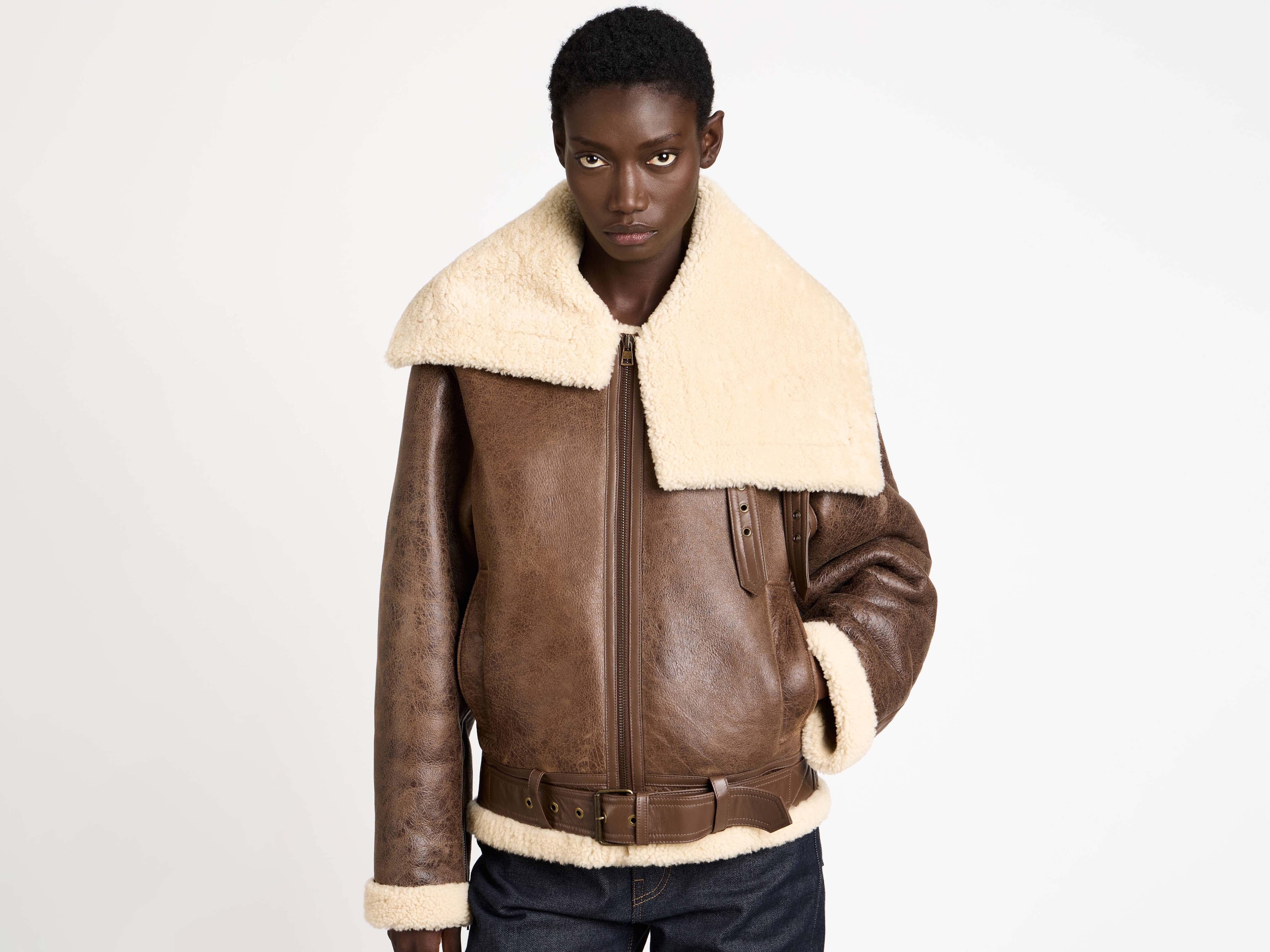 WOMENS SHEARLING LEATHER JACKET IN BROWN - Image 4